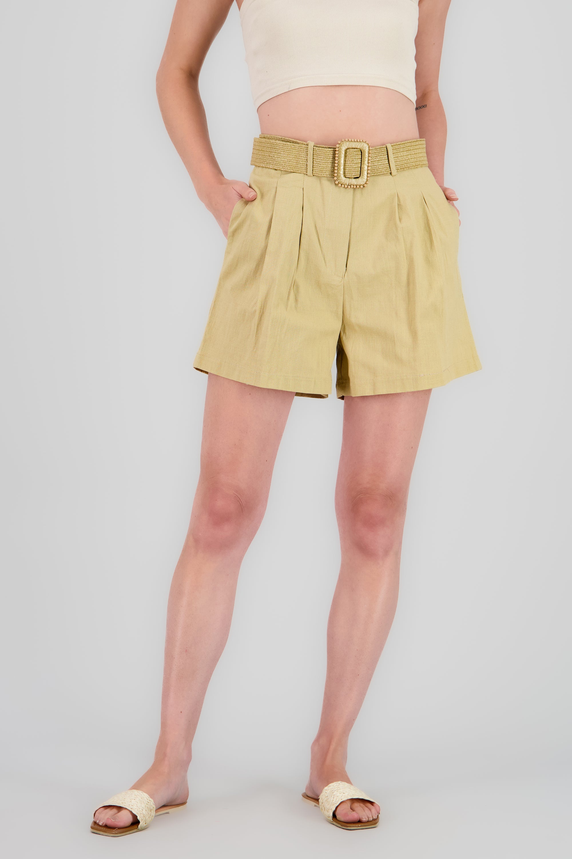 Short amplio detalle cinturon lino BEIGE