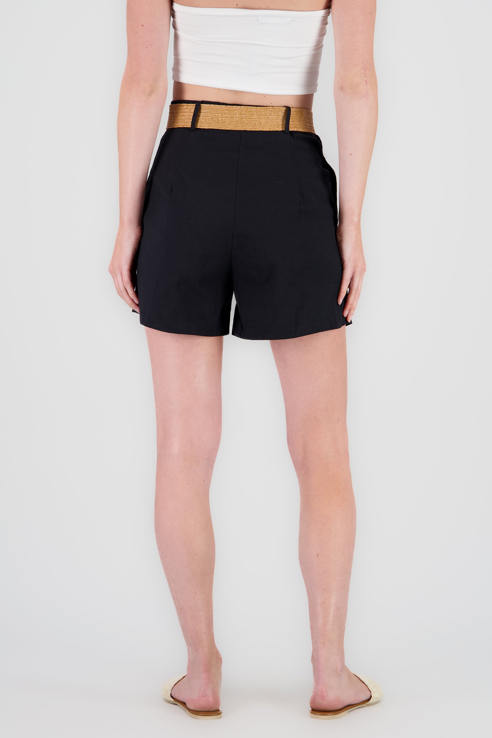 Short amplio detalle cinturon lino NEGRO