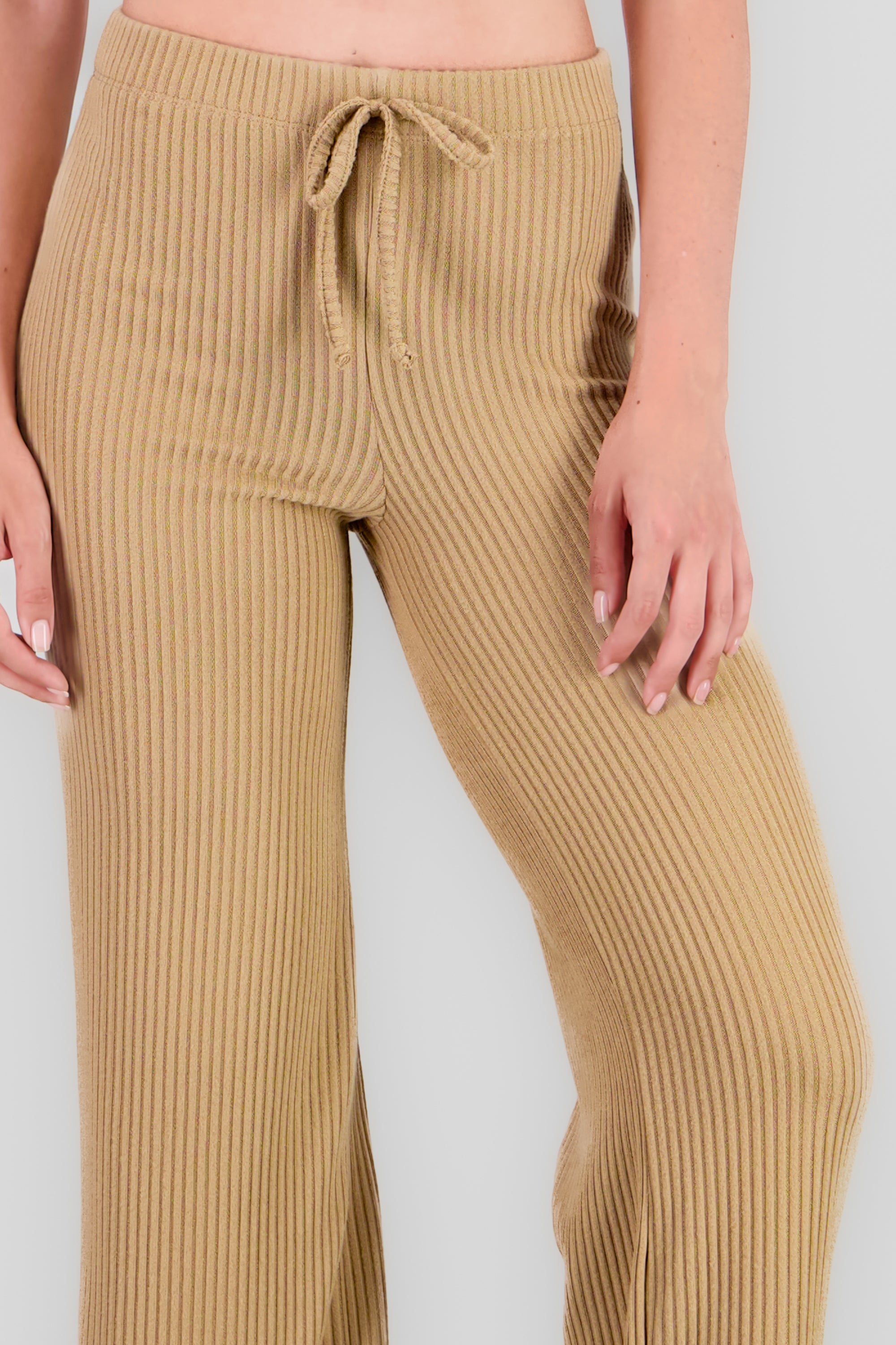 Pantalon recto con jareta rib suave KHAKI