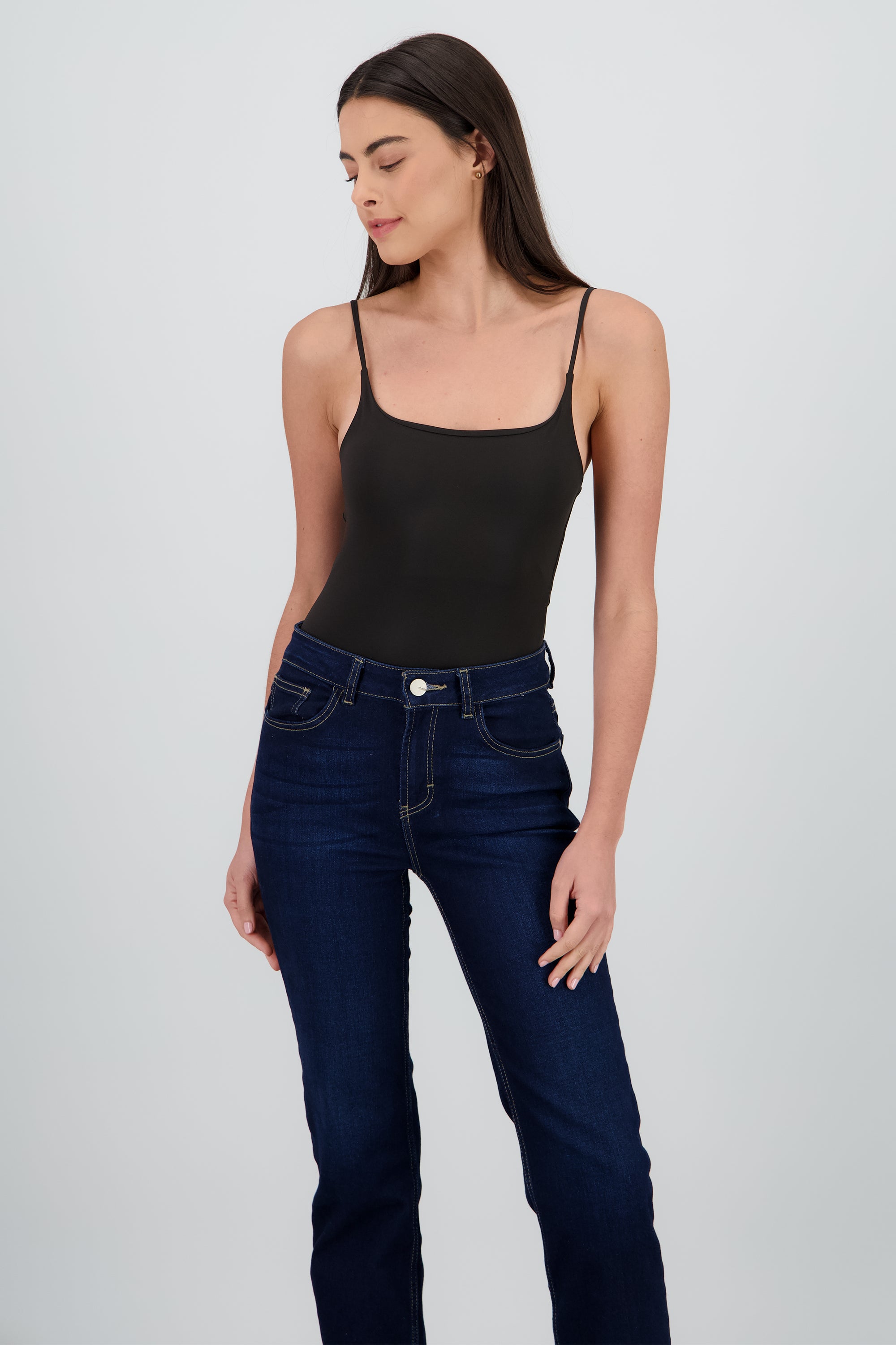 Bodysuit sin manga tirantes delgados liso NEGRO