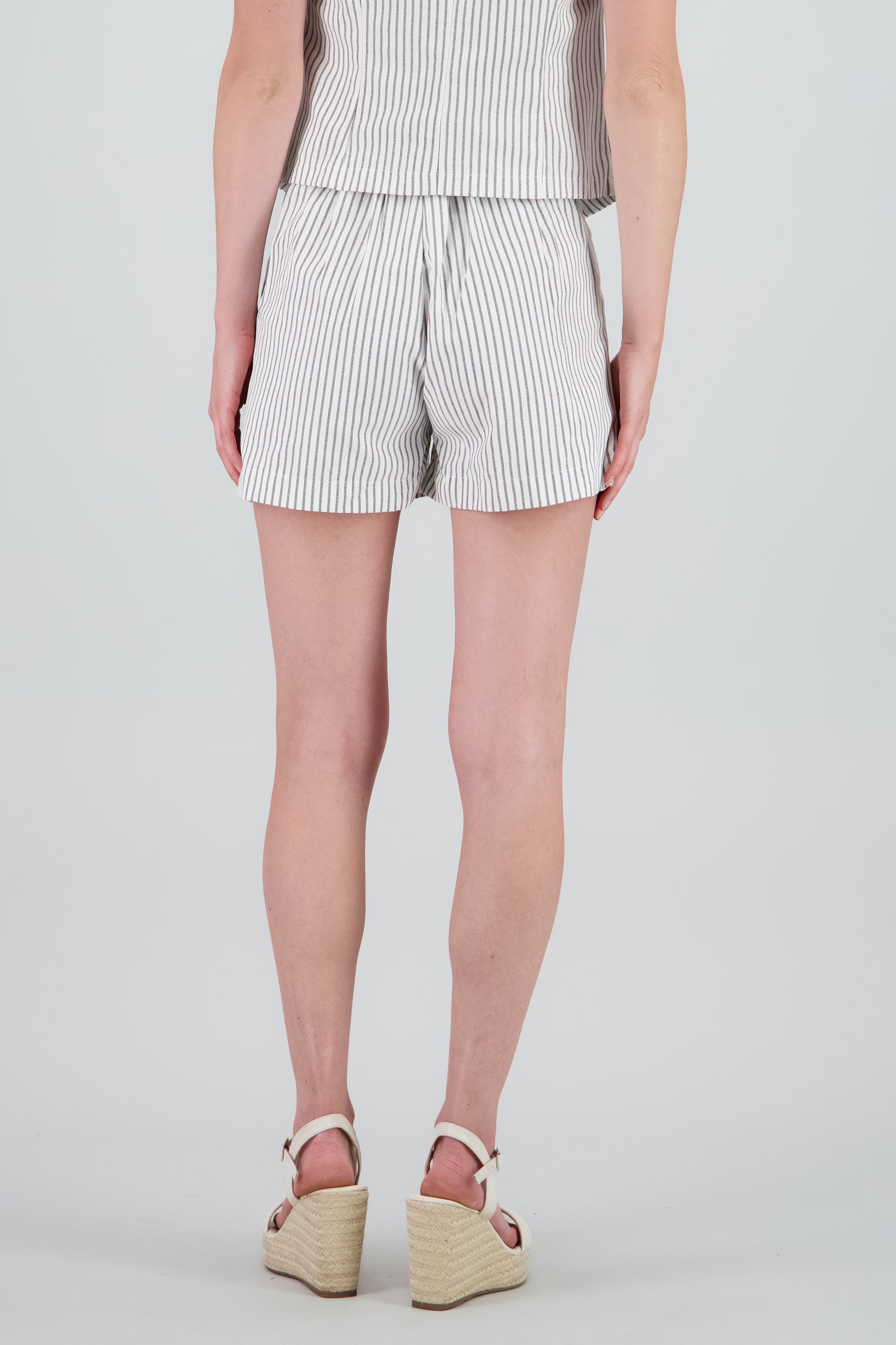 Short amplio rayas NEGRO