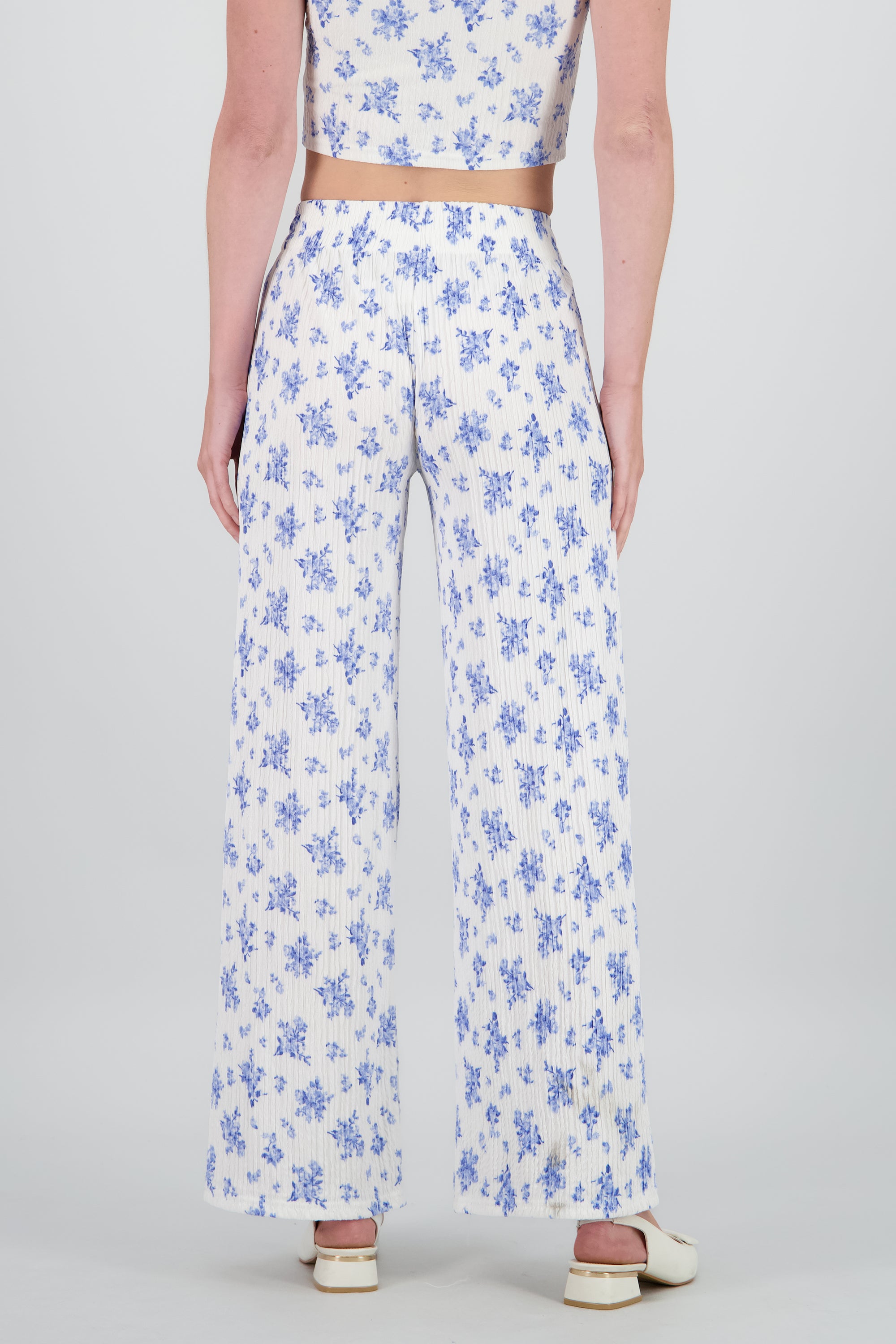 Pantalon amplio textura y flores BLANCO COMBO