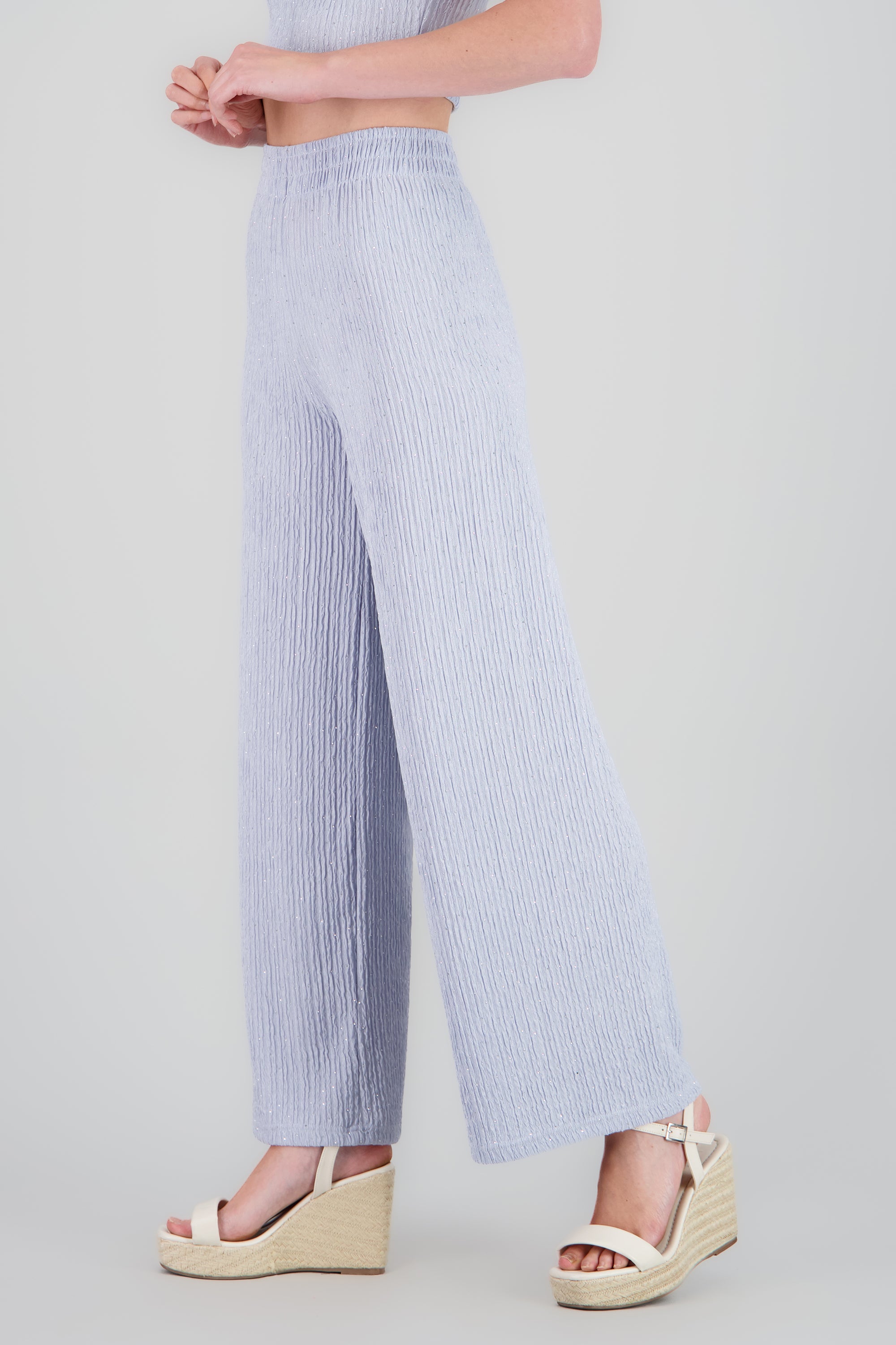 Pantalon fluido textura brillos AZUL PASTEL