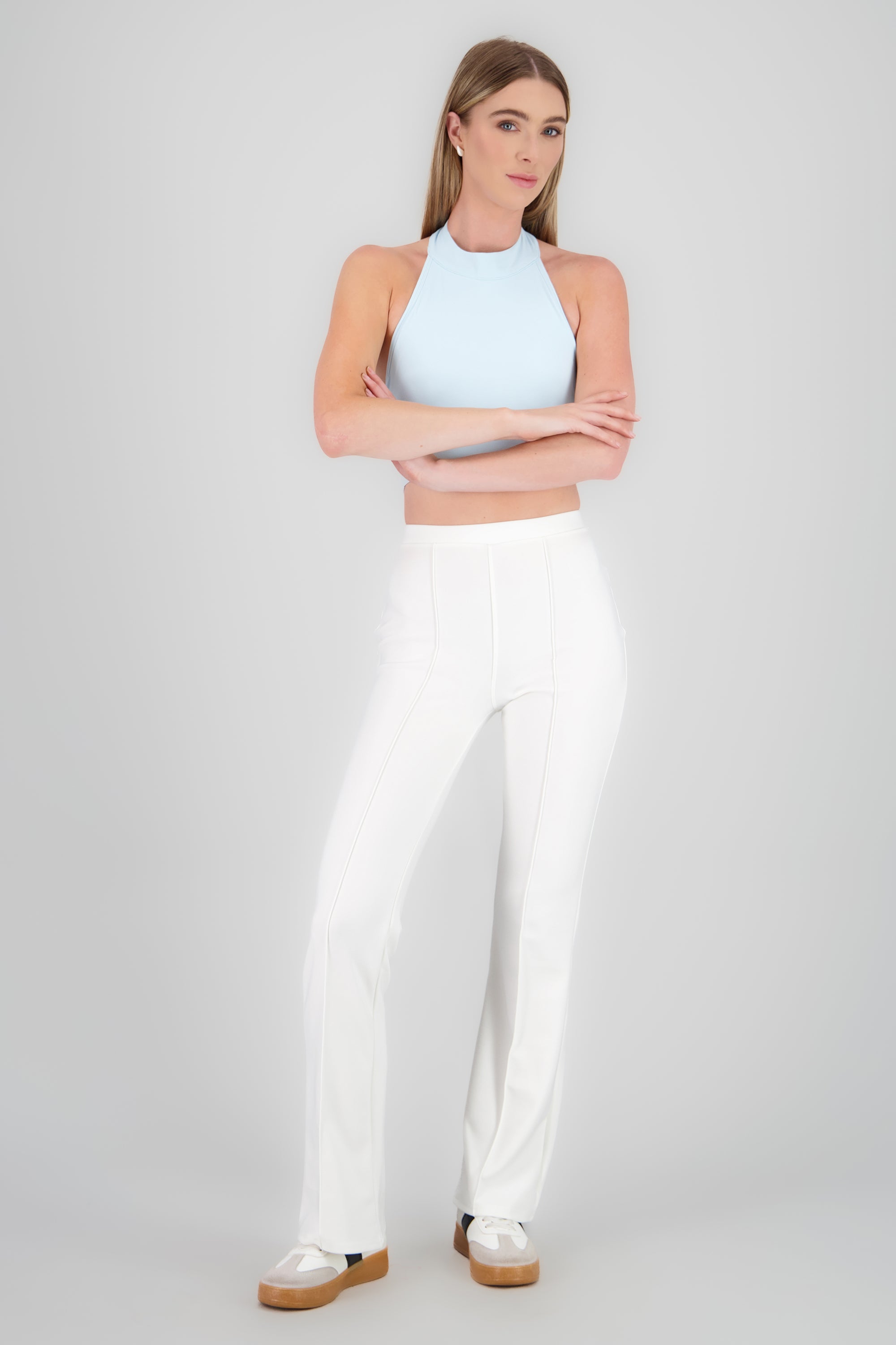 Pantalon flare con costruras BLANCO