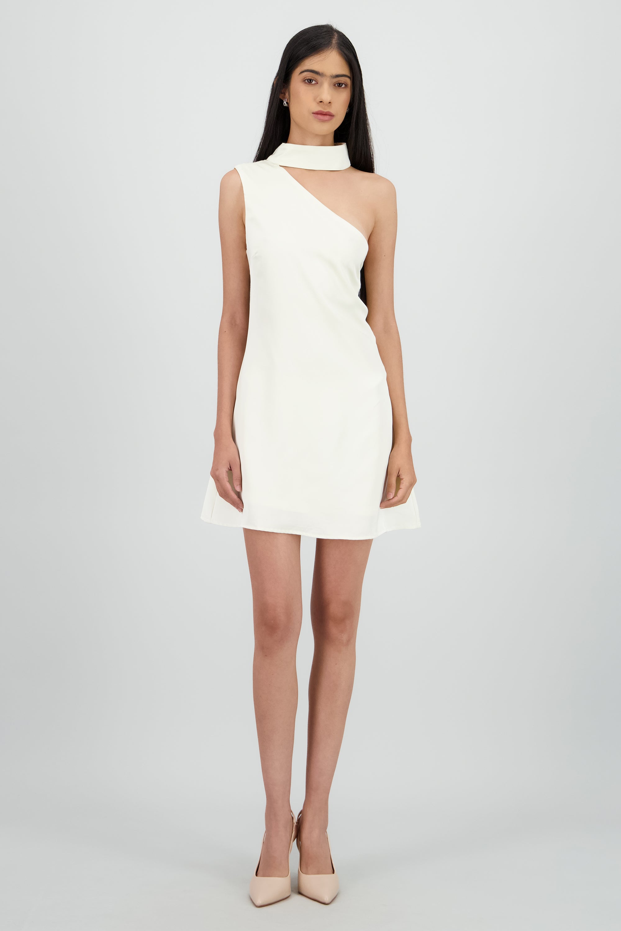 Vestido mini satin un hombro con bufanda CREMA