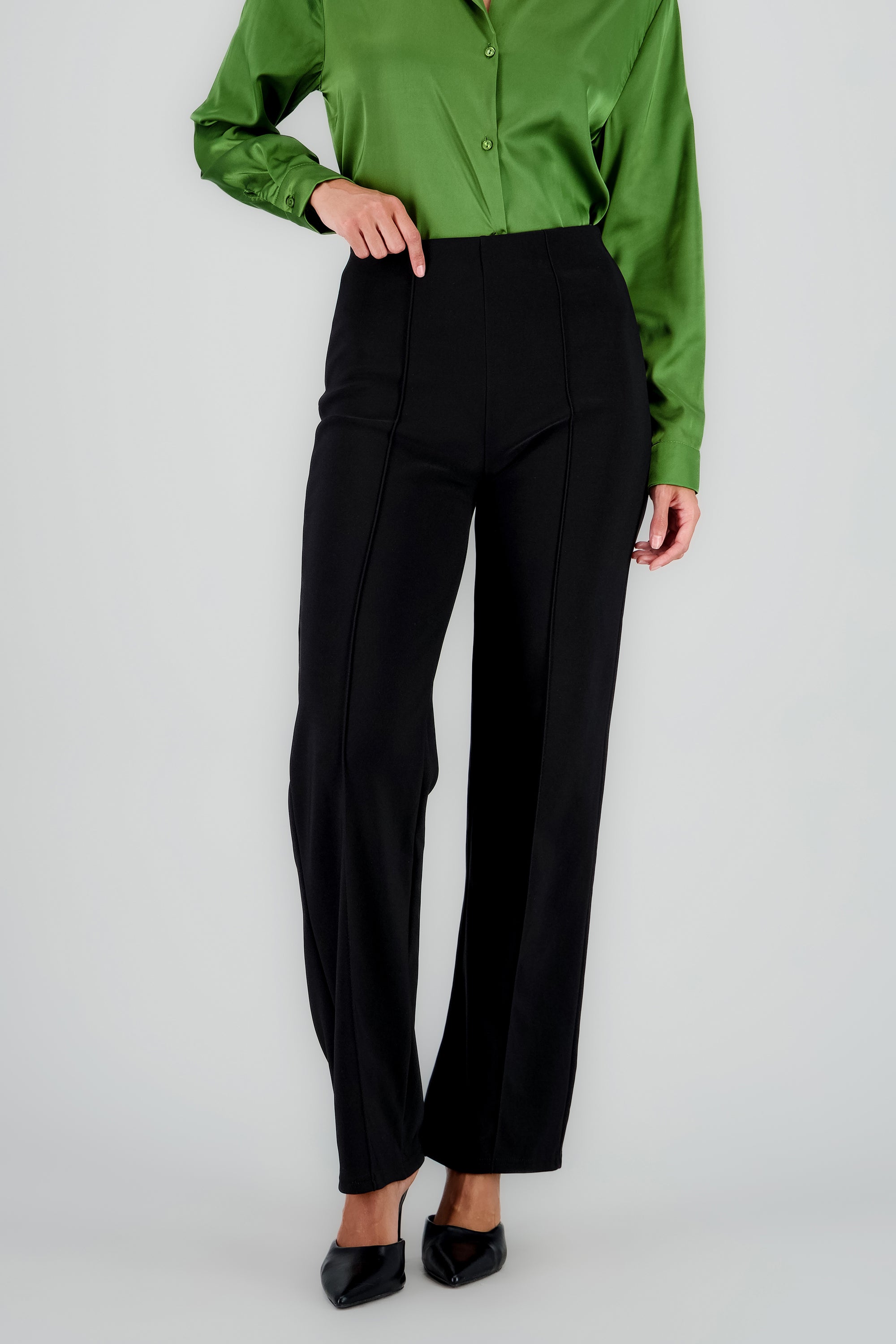 Pantalon de vestir con pinzas NEGRO