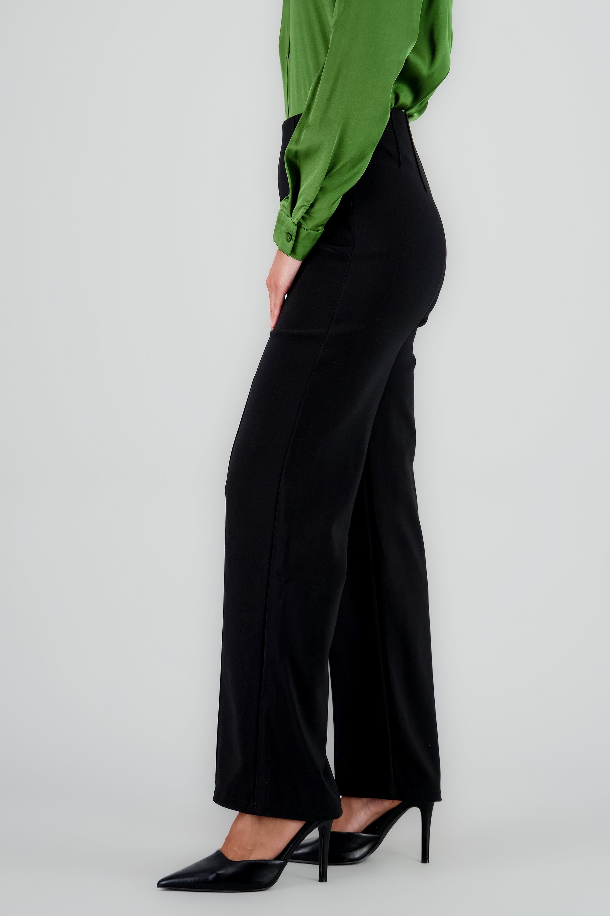 Pantalon de vestir con pinzas NEGRO