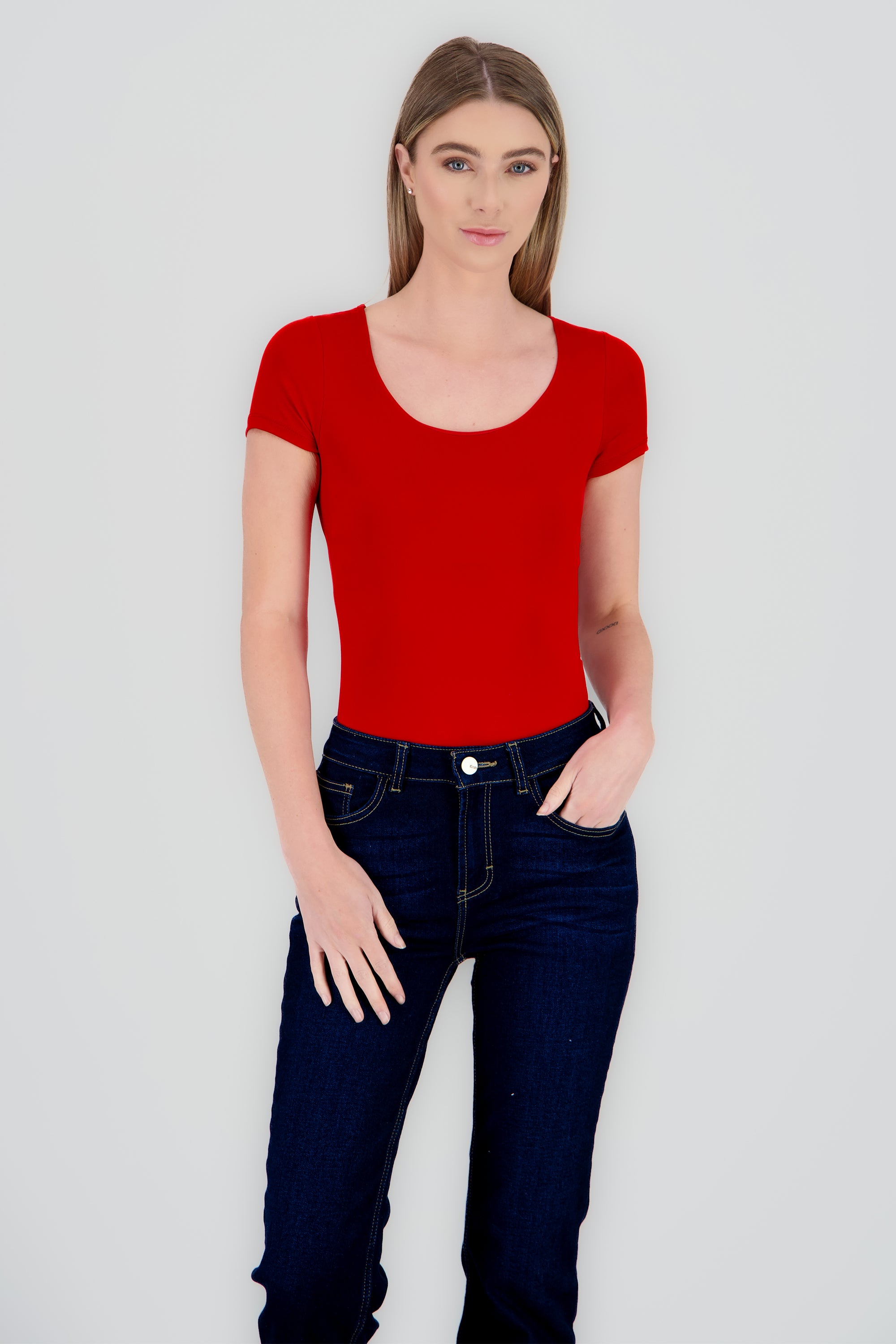 Bodysuit escote redondo manga corta ROJO