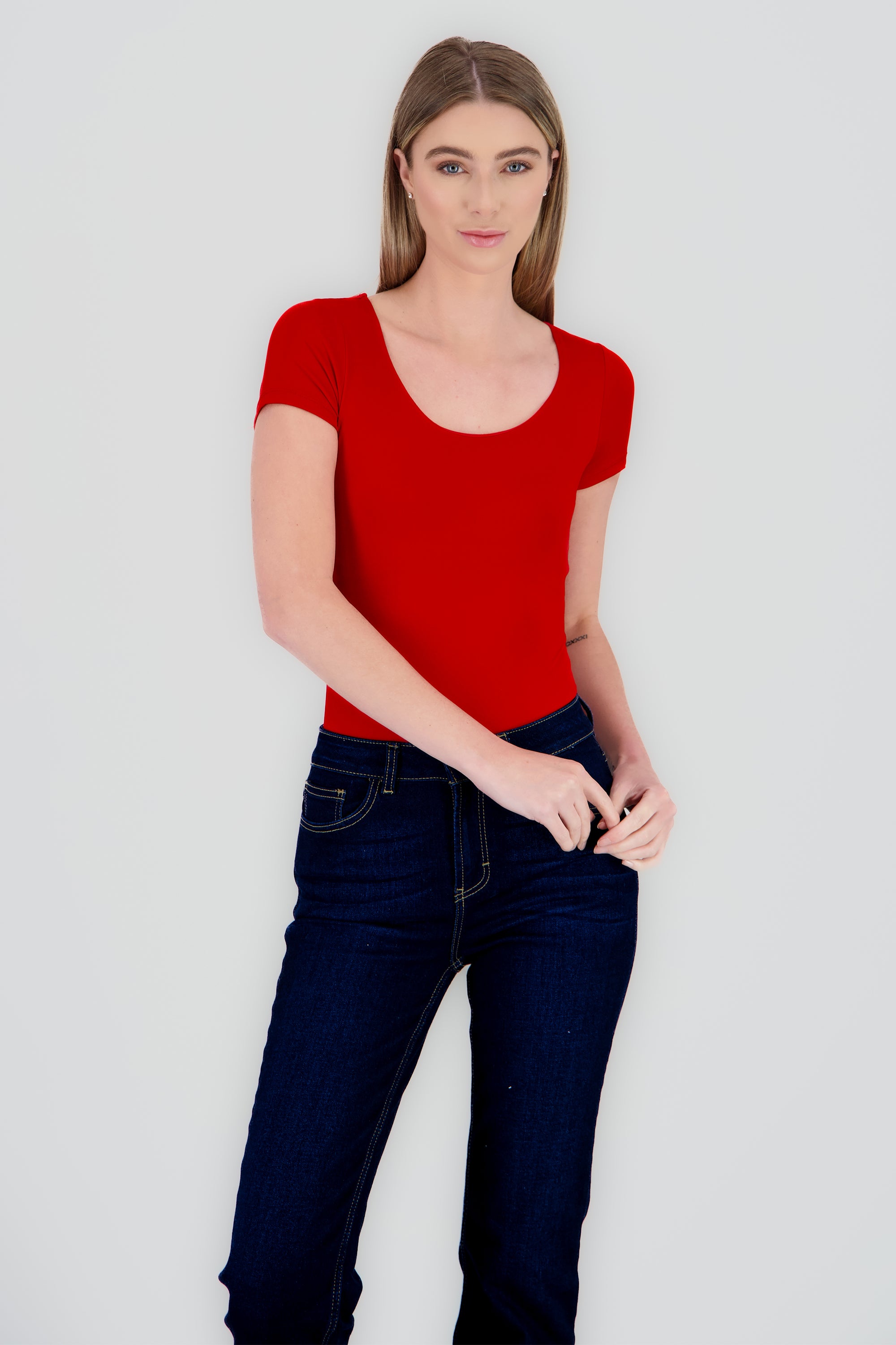 Bodysuit escote redondo manga corta ROJO