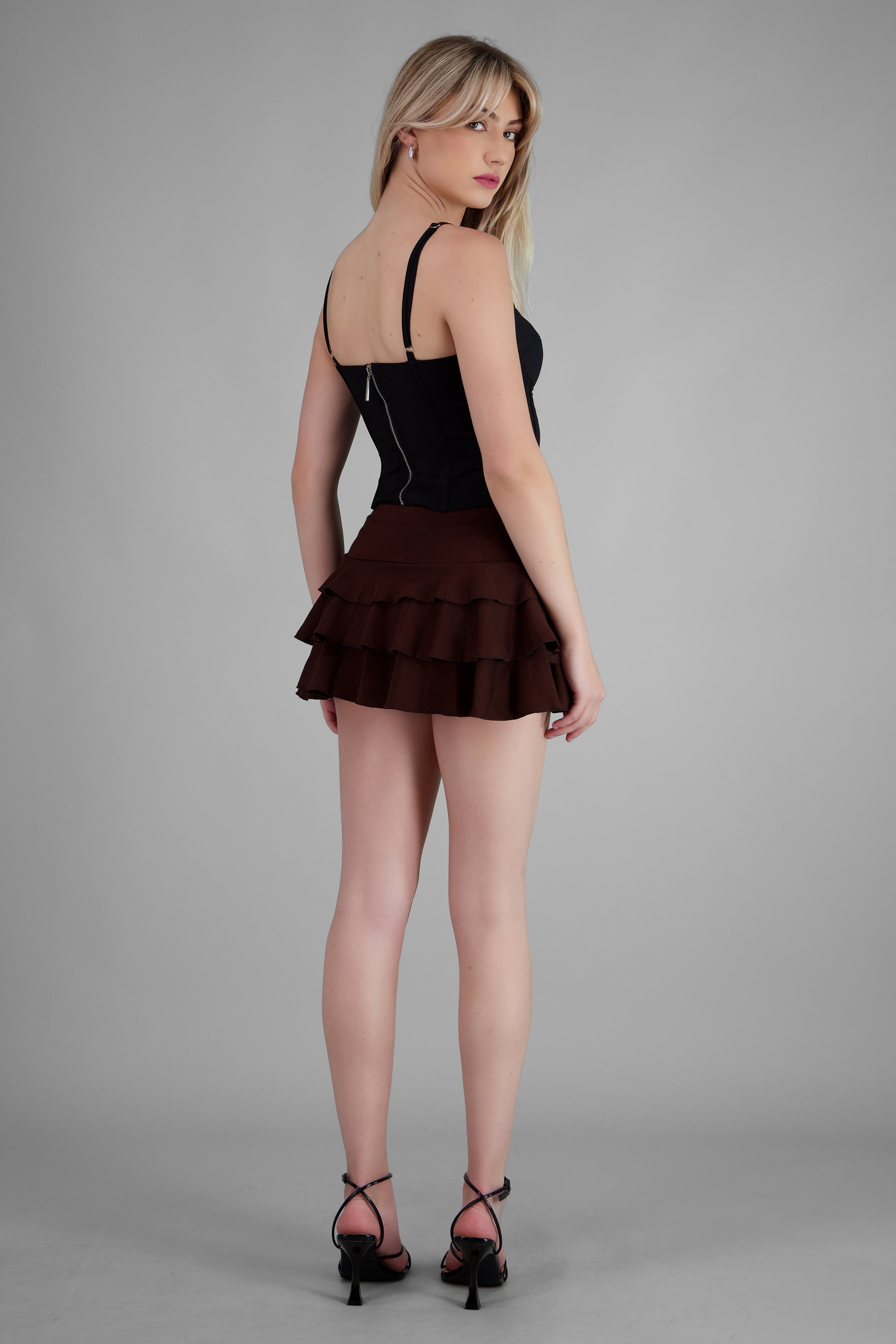 Falda short tres olanes CAFE