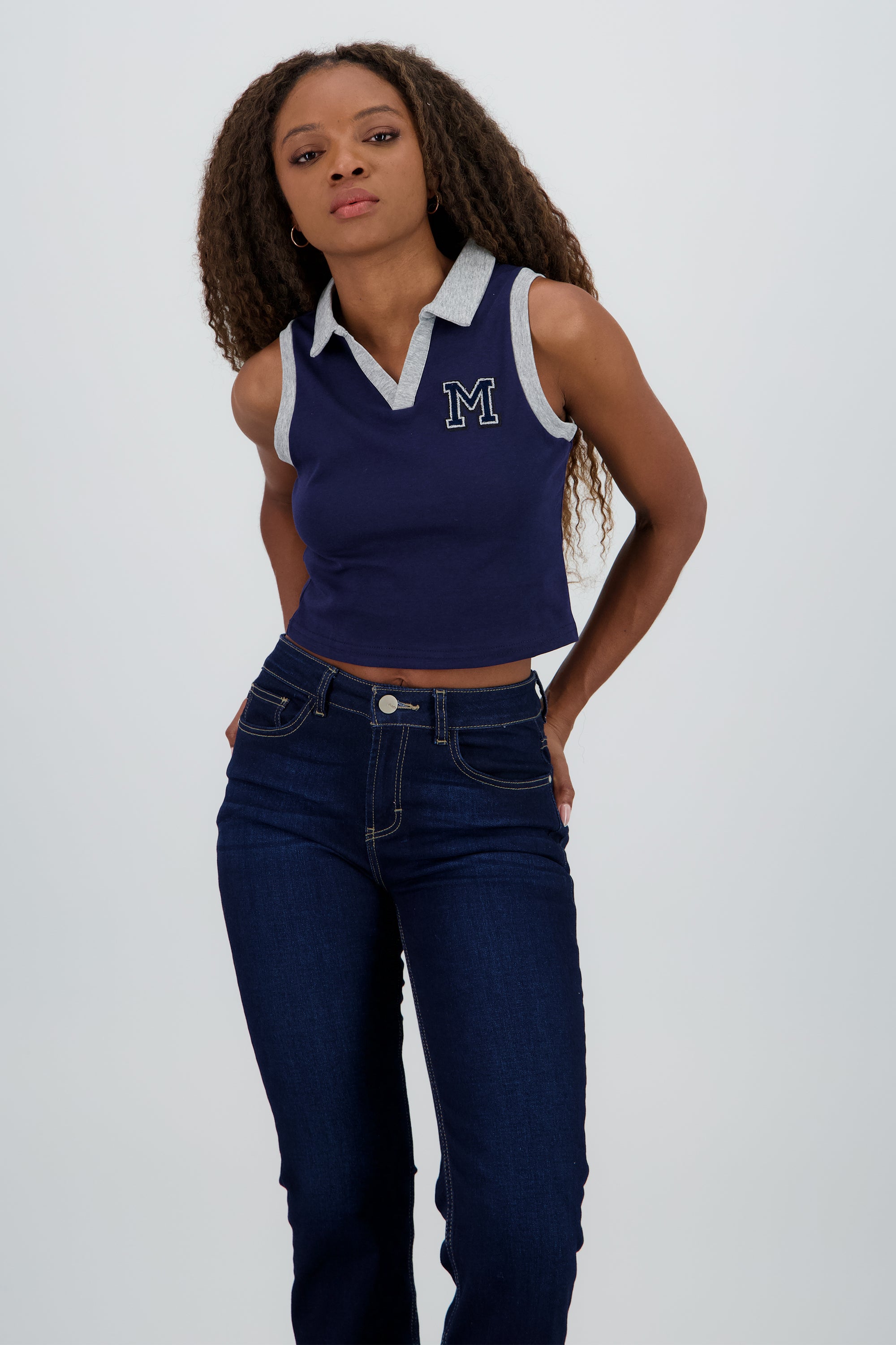 Top cuello polo sin mangas detalle bordado MARINO COMBO