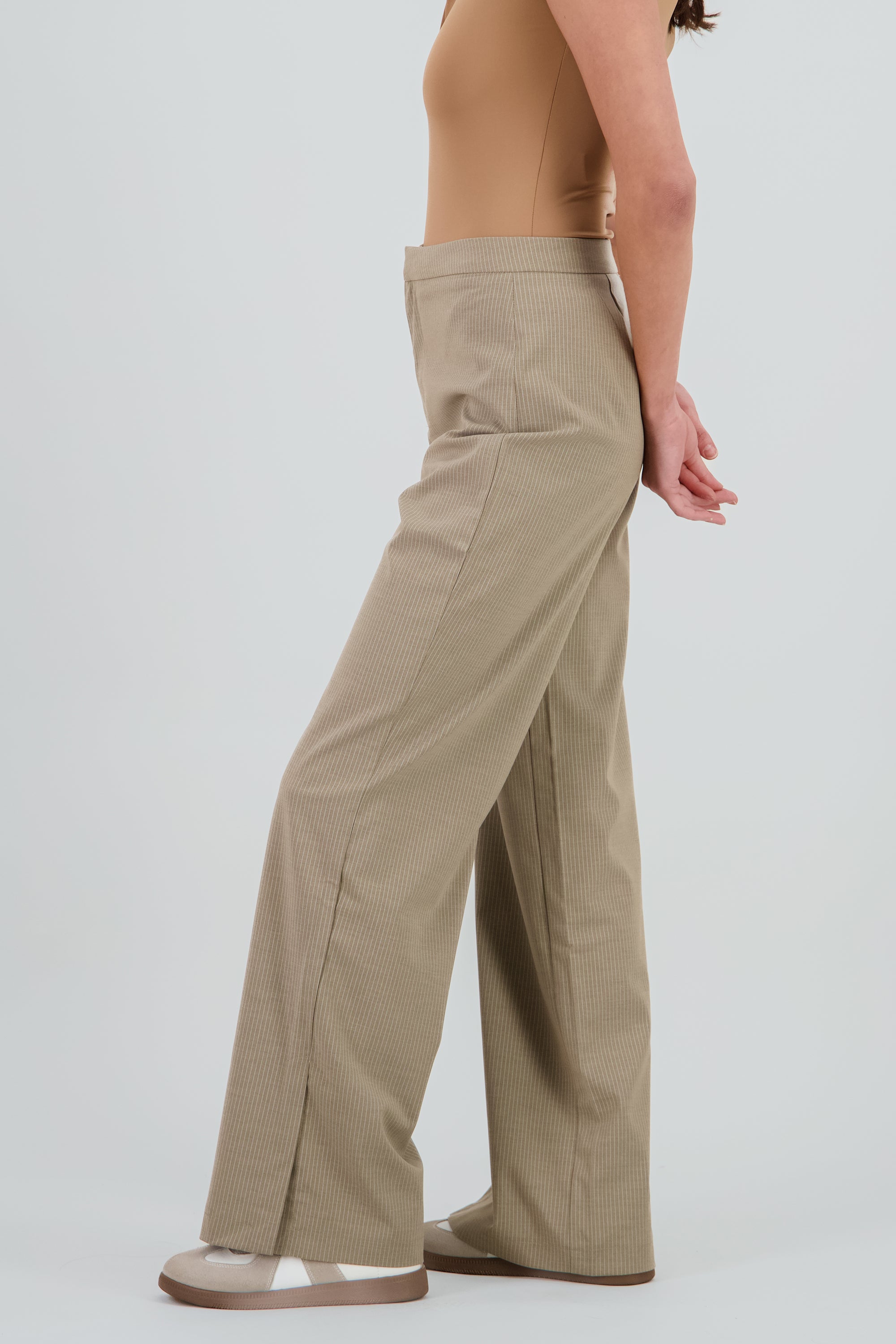 Pantalon sastreado rayas BEIGE