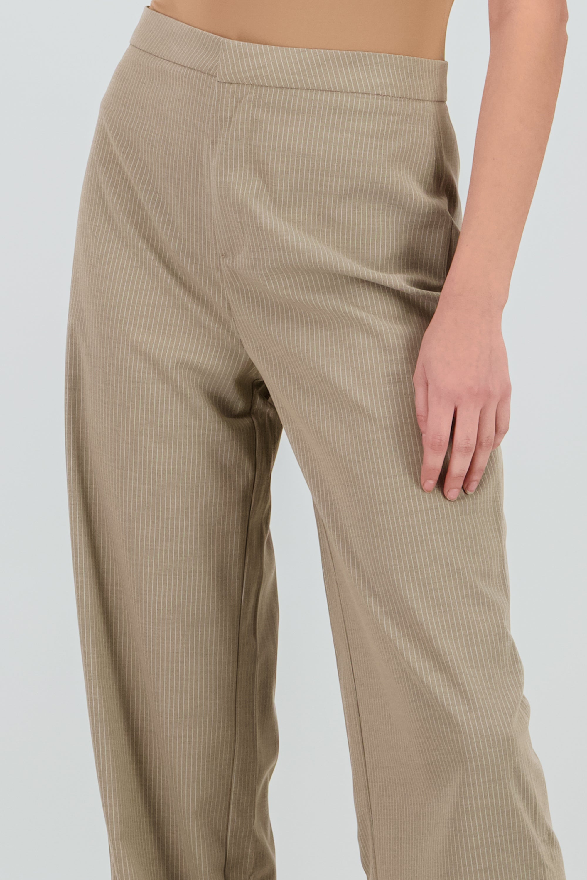 Pantalon sastreado rayas BEIGE