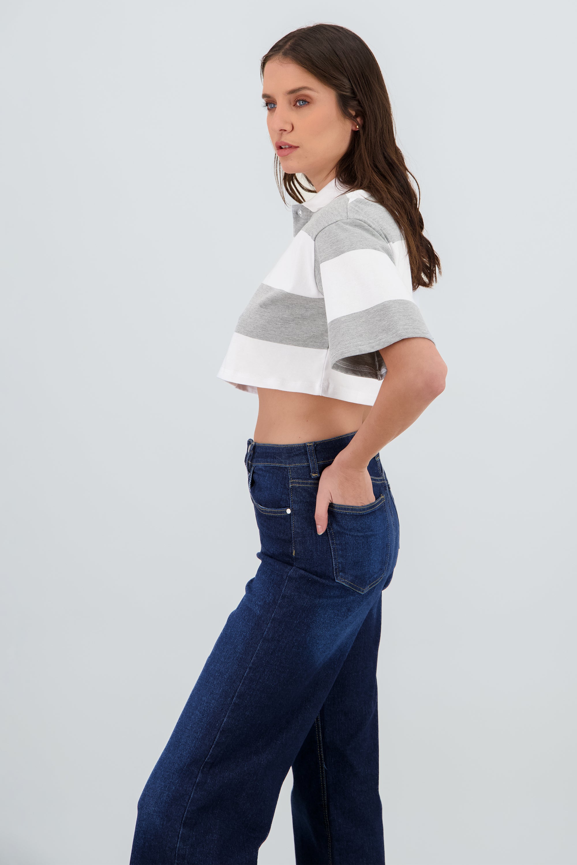 T-shirt crop cuello polo detalle rayas BLANCO COMBO