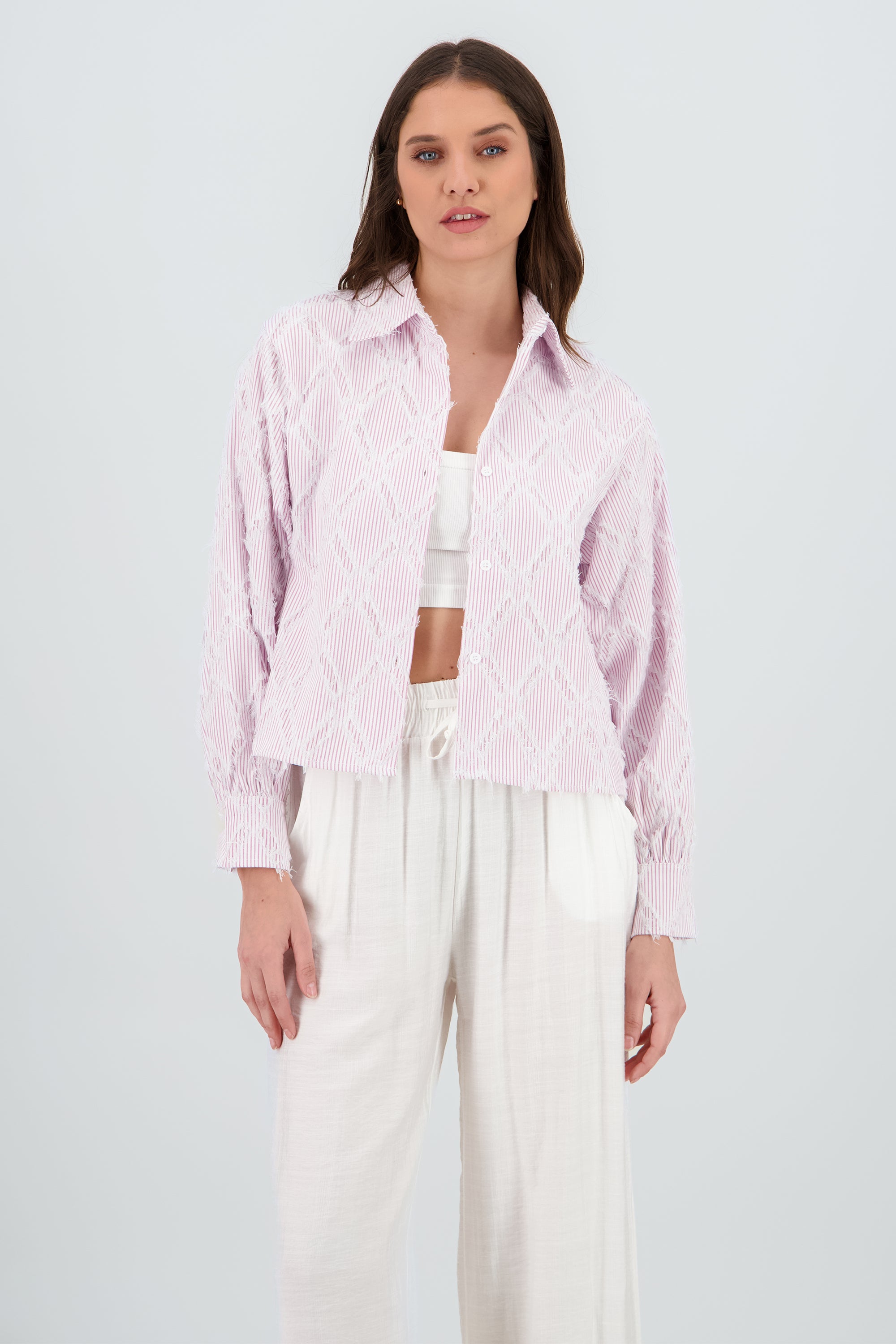 Camisa crop bordado ROSA COMBO