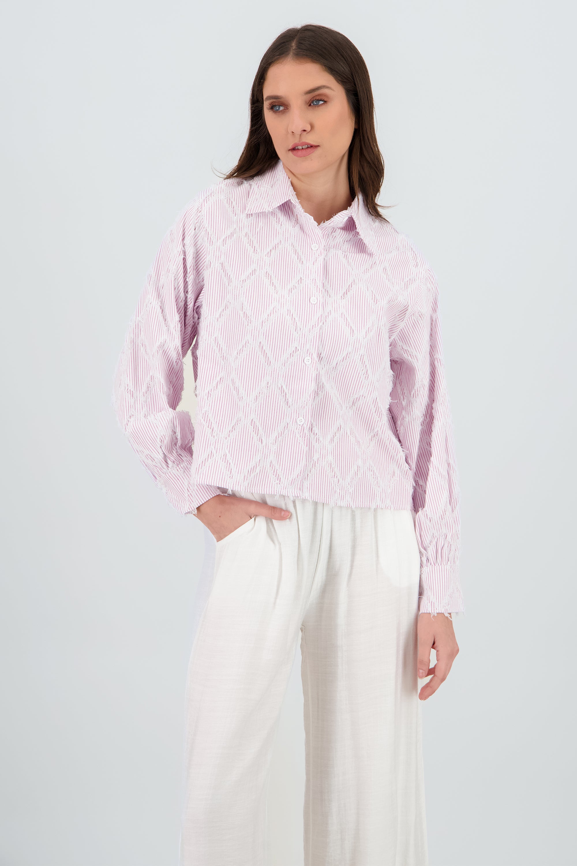 Camisa crop bordado ROSA COMBO