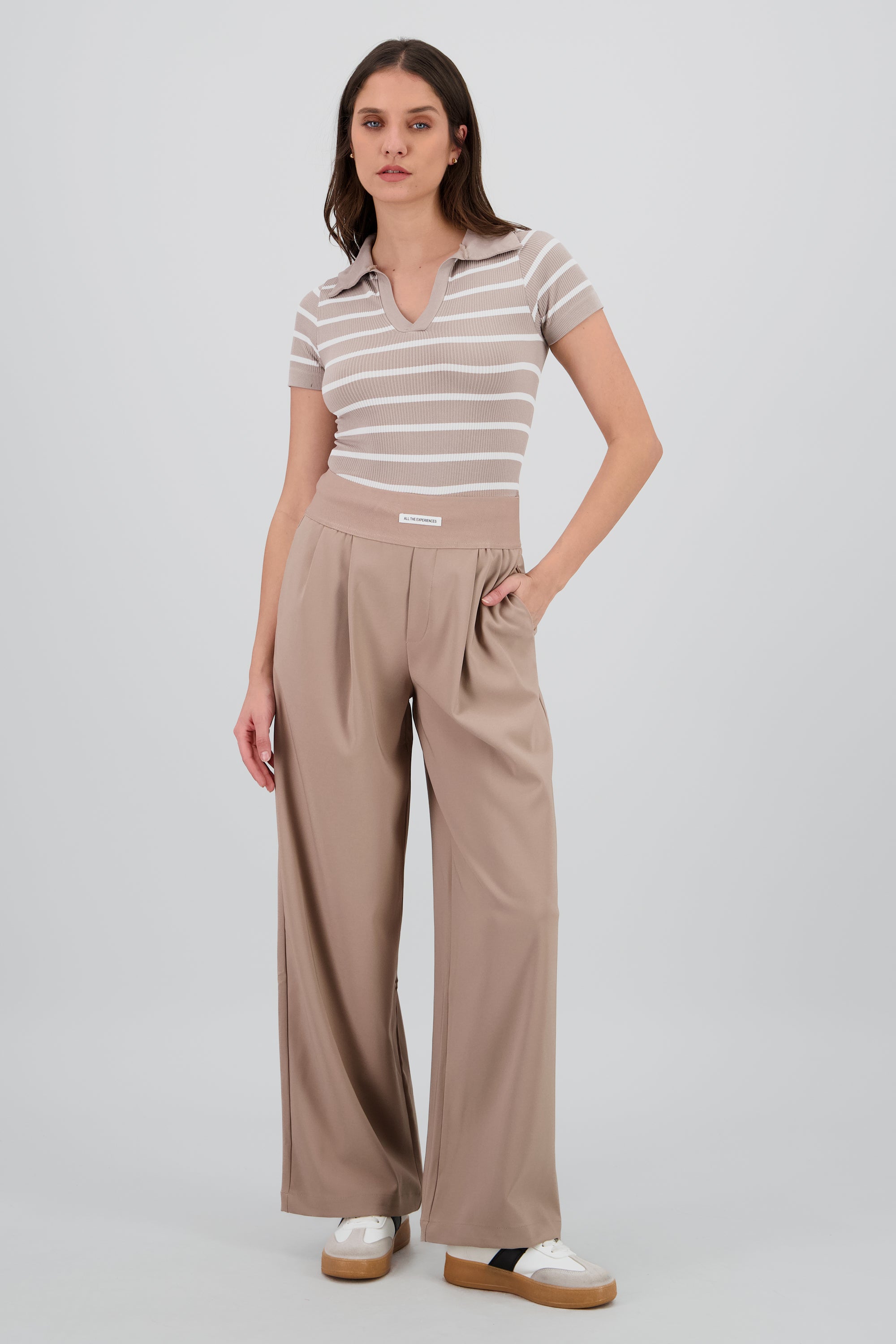 Pantalon wide leg detalle resorte BEIGE