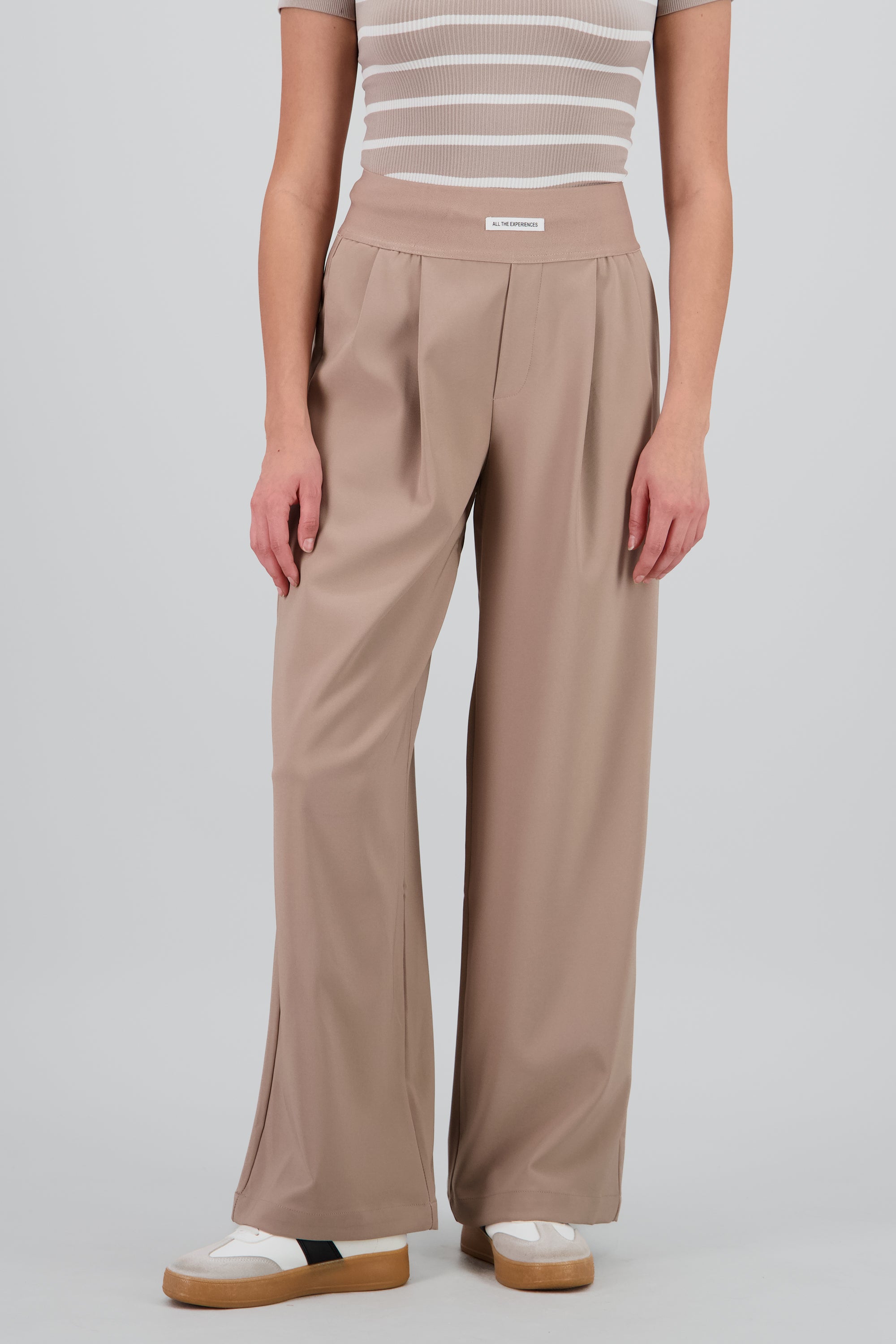 Pantalon wide leg detalle resorte BEIGE