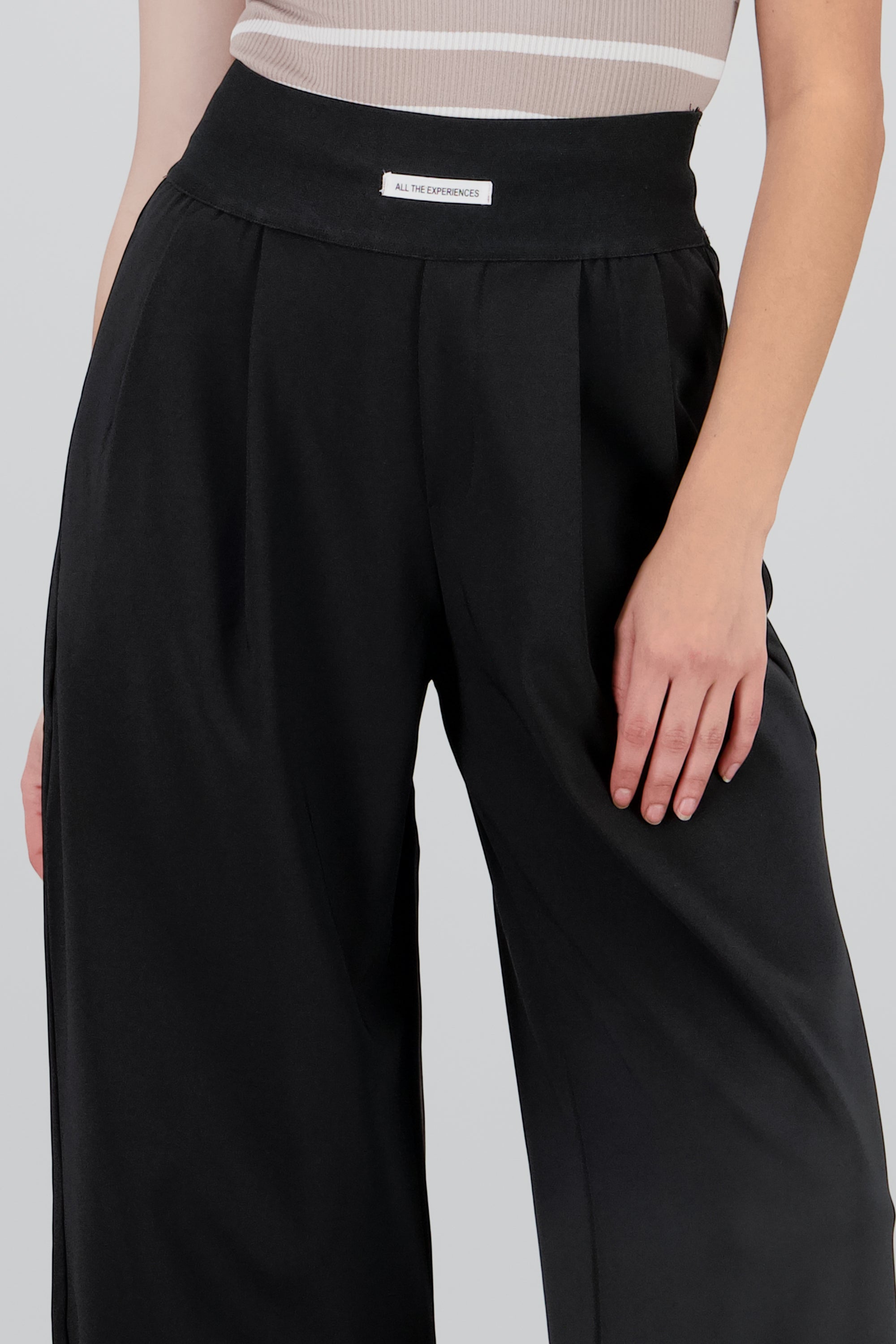 Pantalon wide leg detalle resorte NEGRO