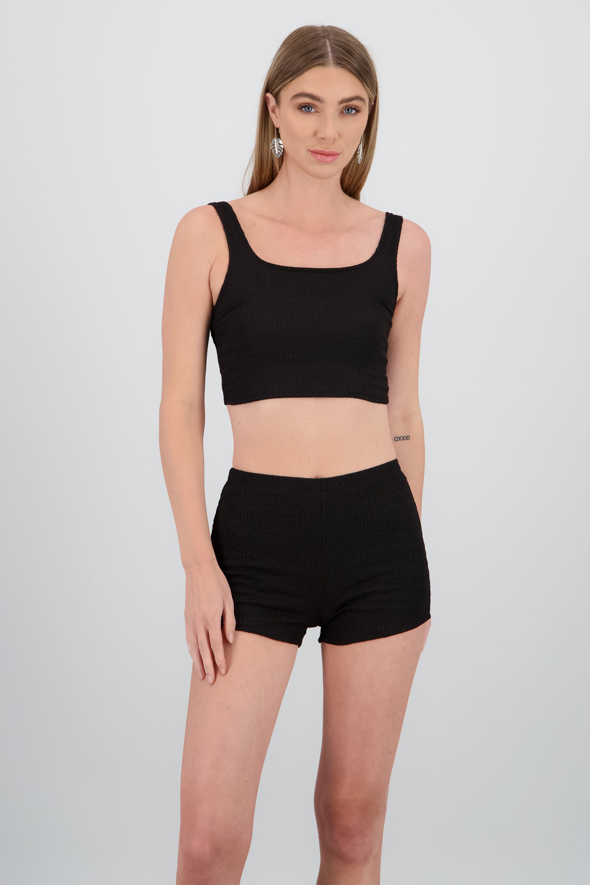 Crop top tirantes textura NEGRO