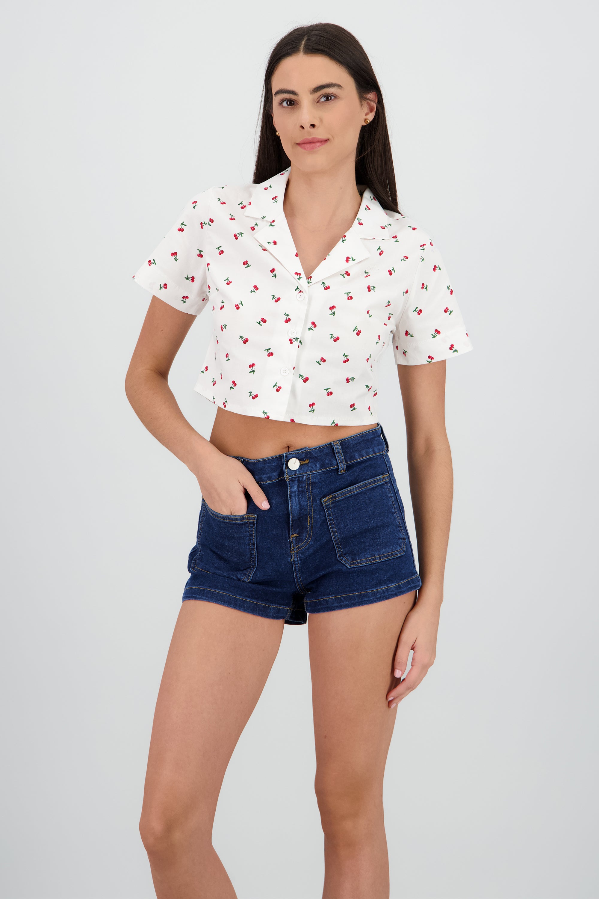 Camisa crop estampado cerezas BLANCO COMBO