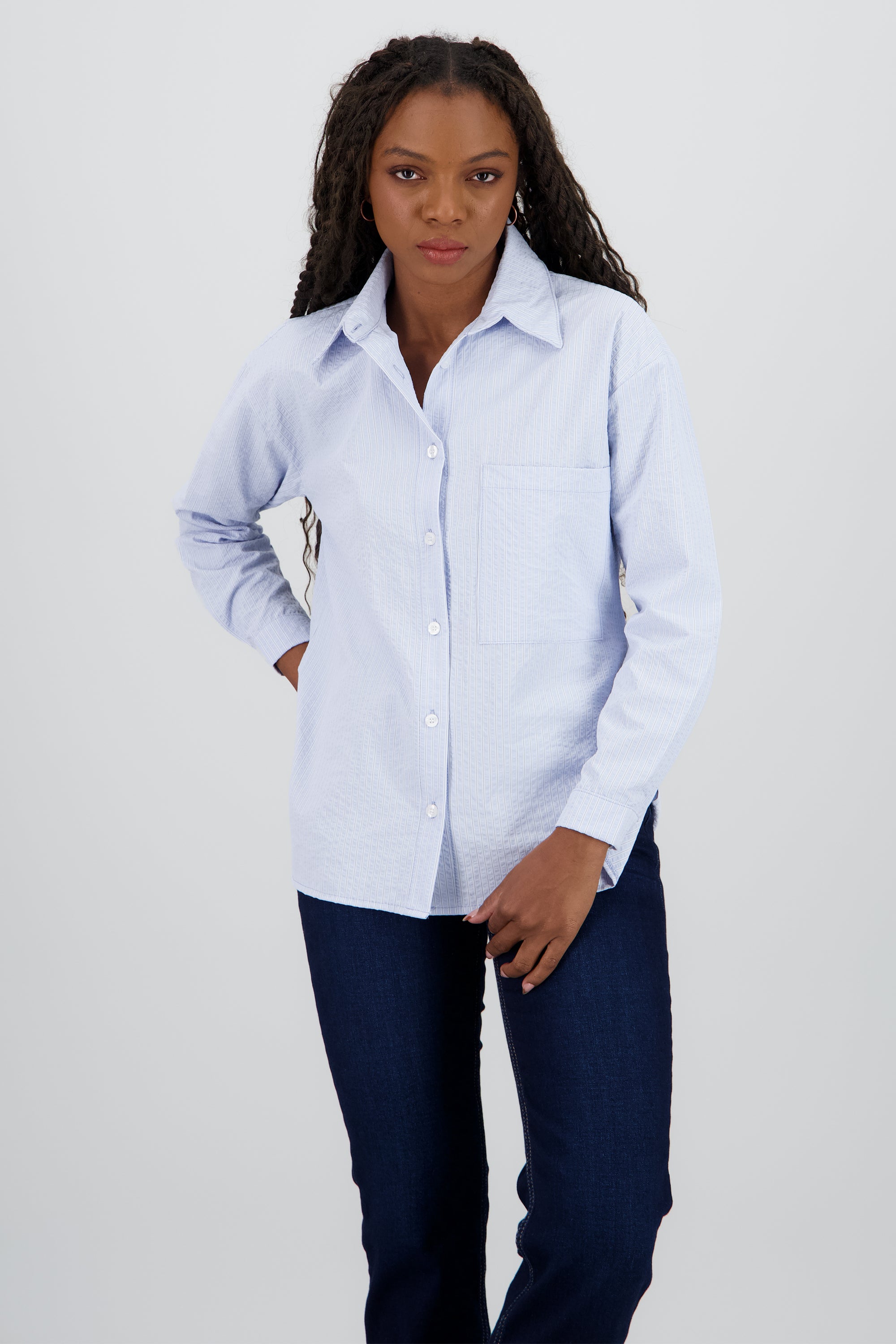 Camisa oversize manga larga detalle textura AZUL CIELO