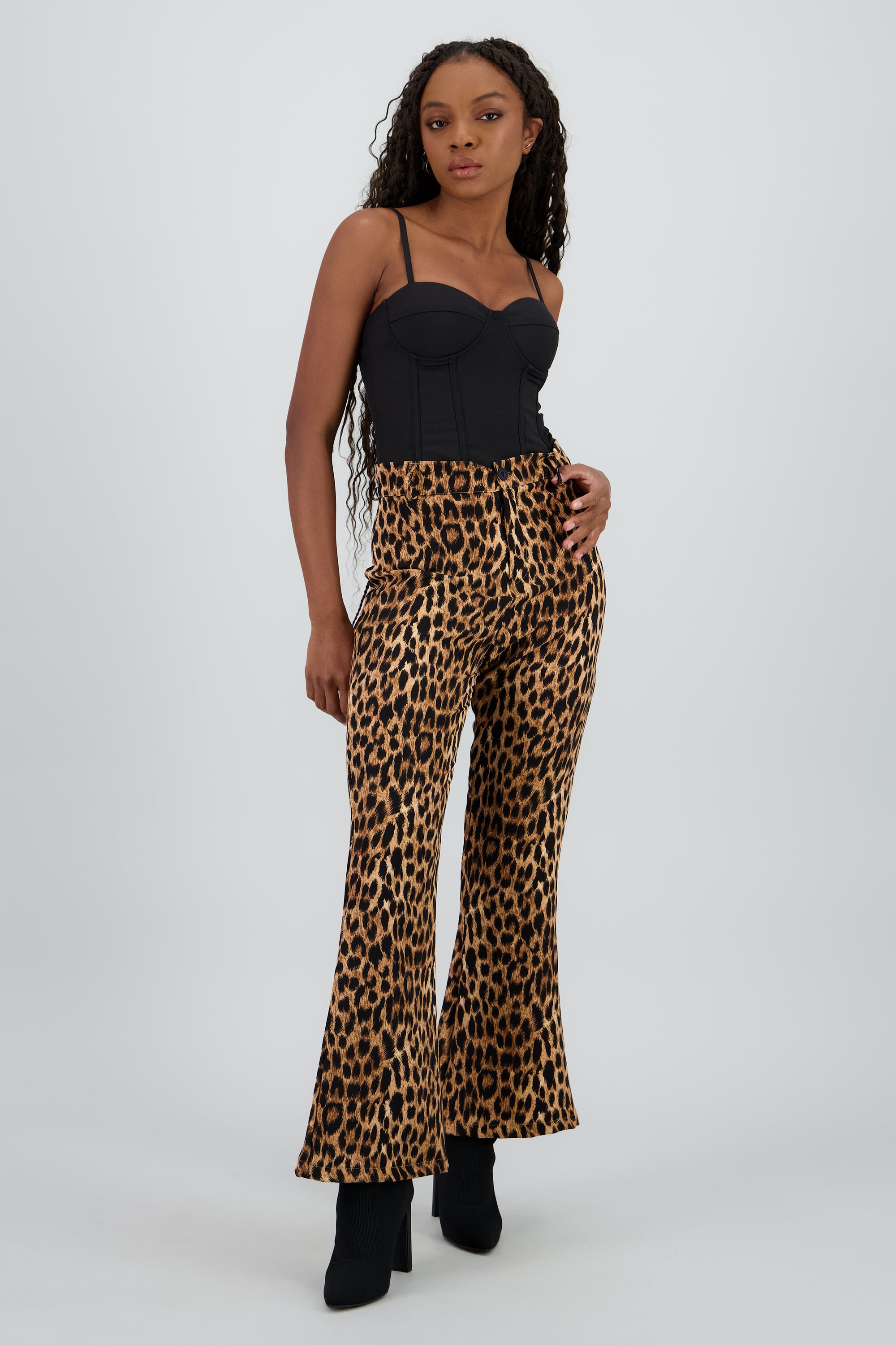 Pantalon recto animal print NEGRO COMBO