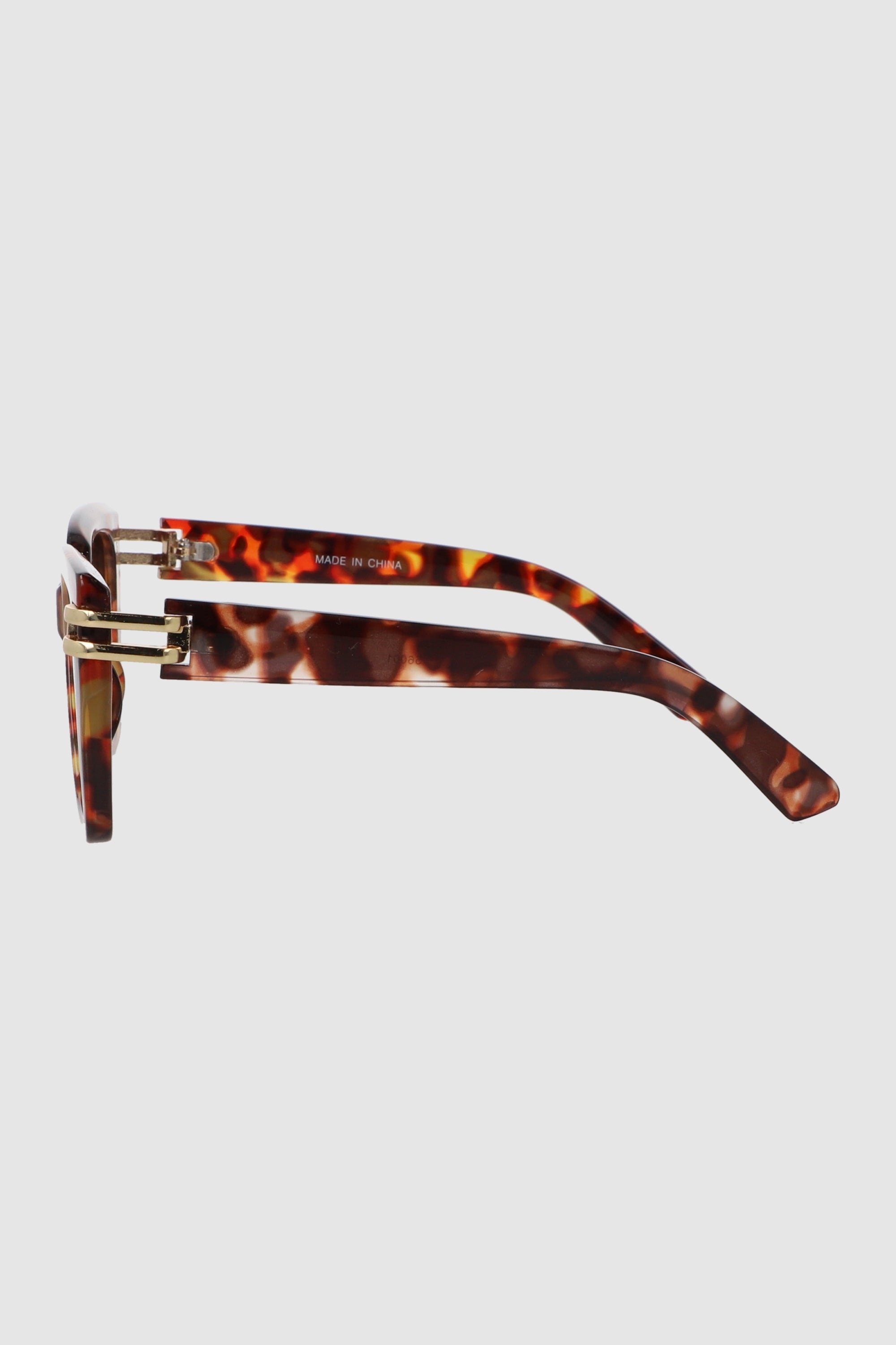 Lente cuadrado cateye con detalle metalico CAFE COMBO