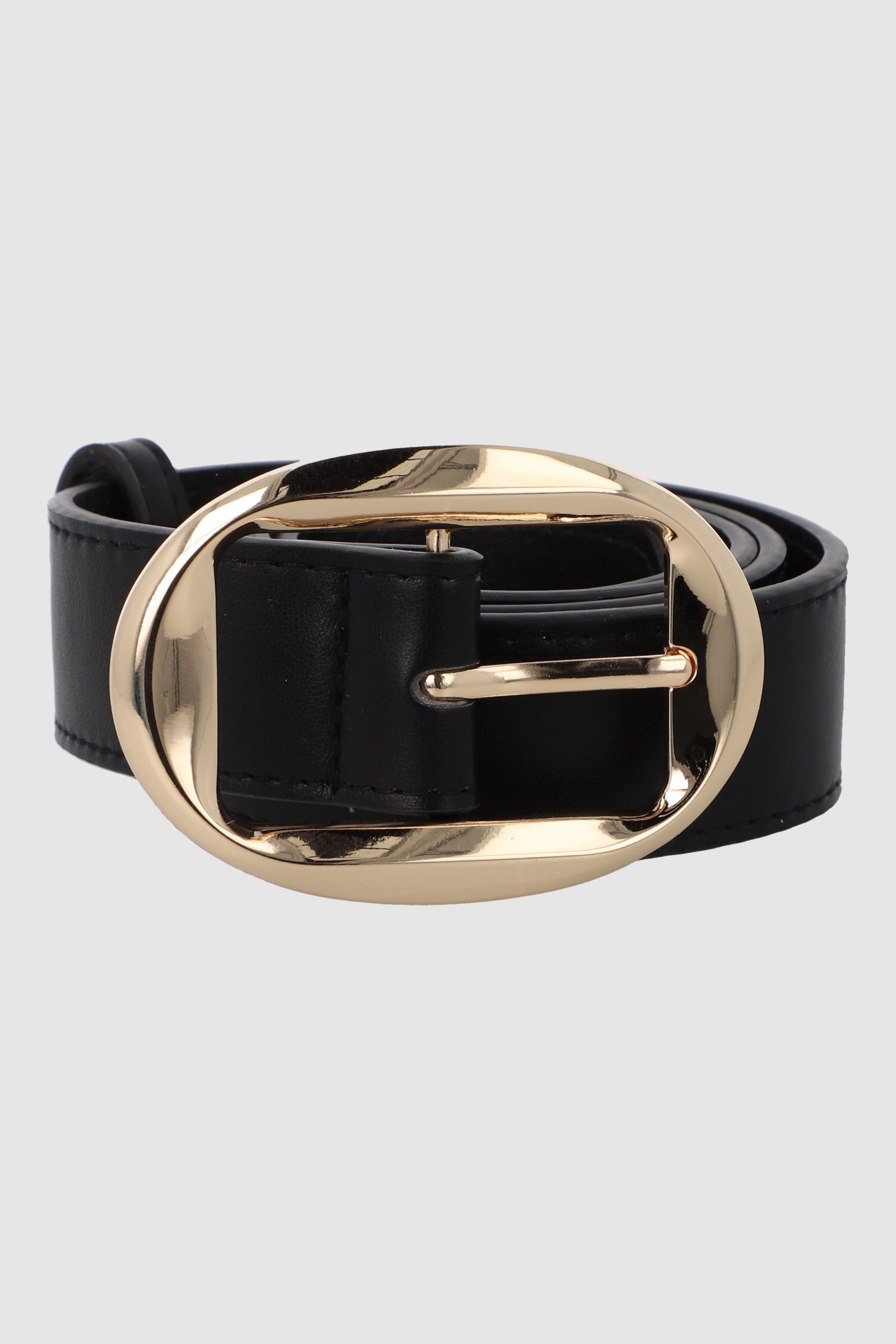 Cinturon liso hebilla ovalada metalica NEGRO