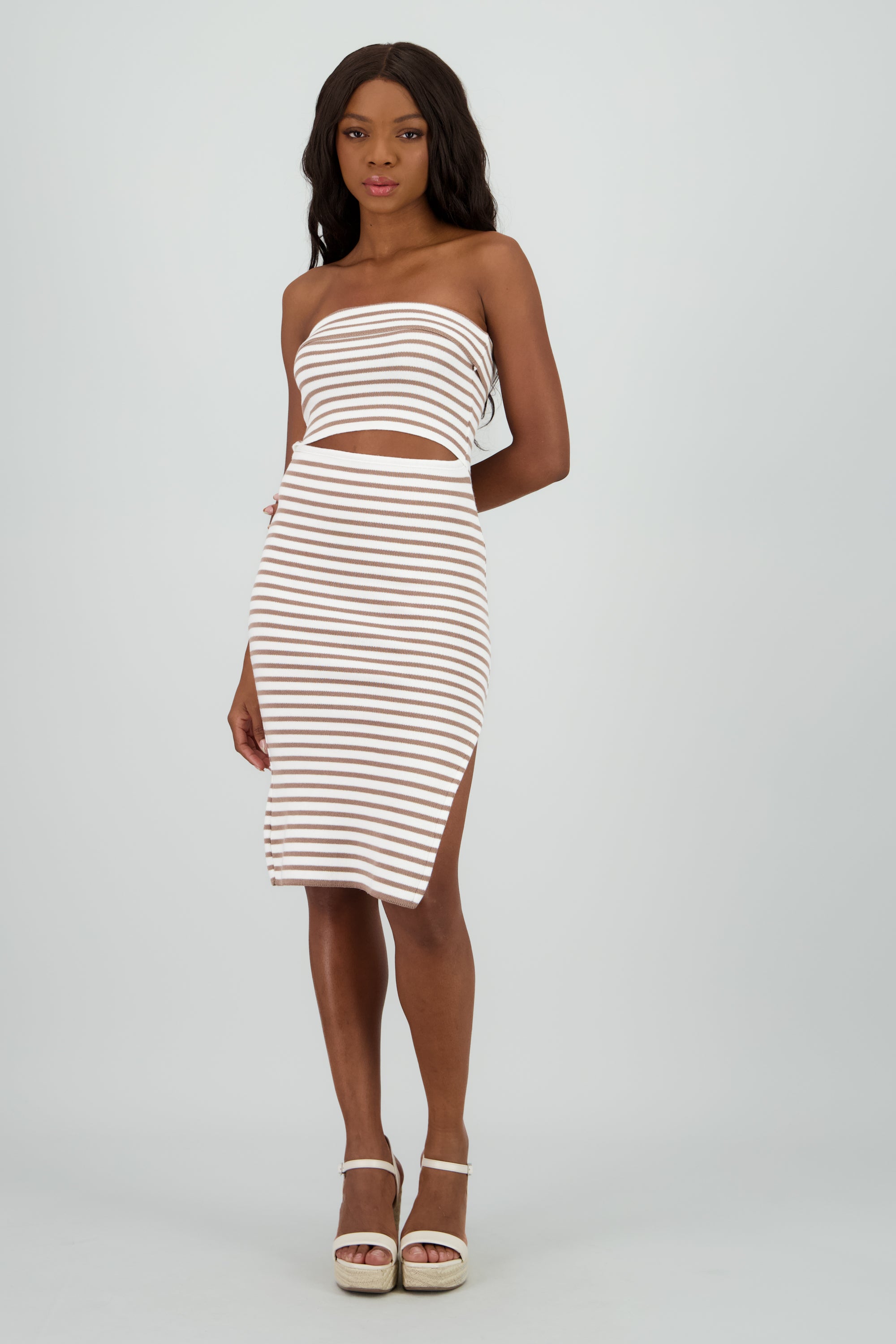 Vestido tejido mini detalle abertura