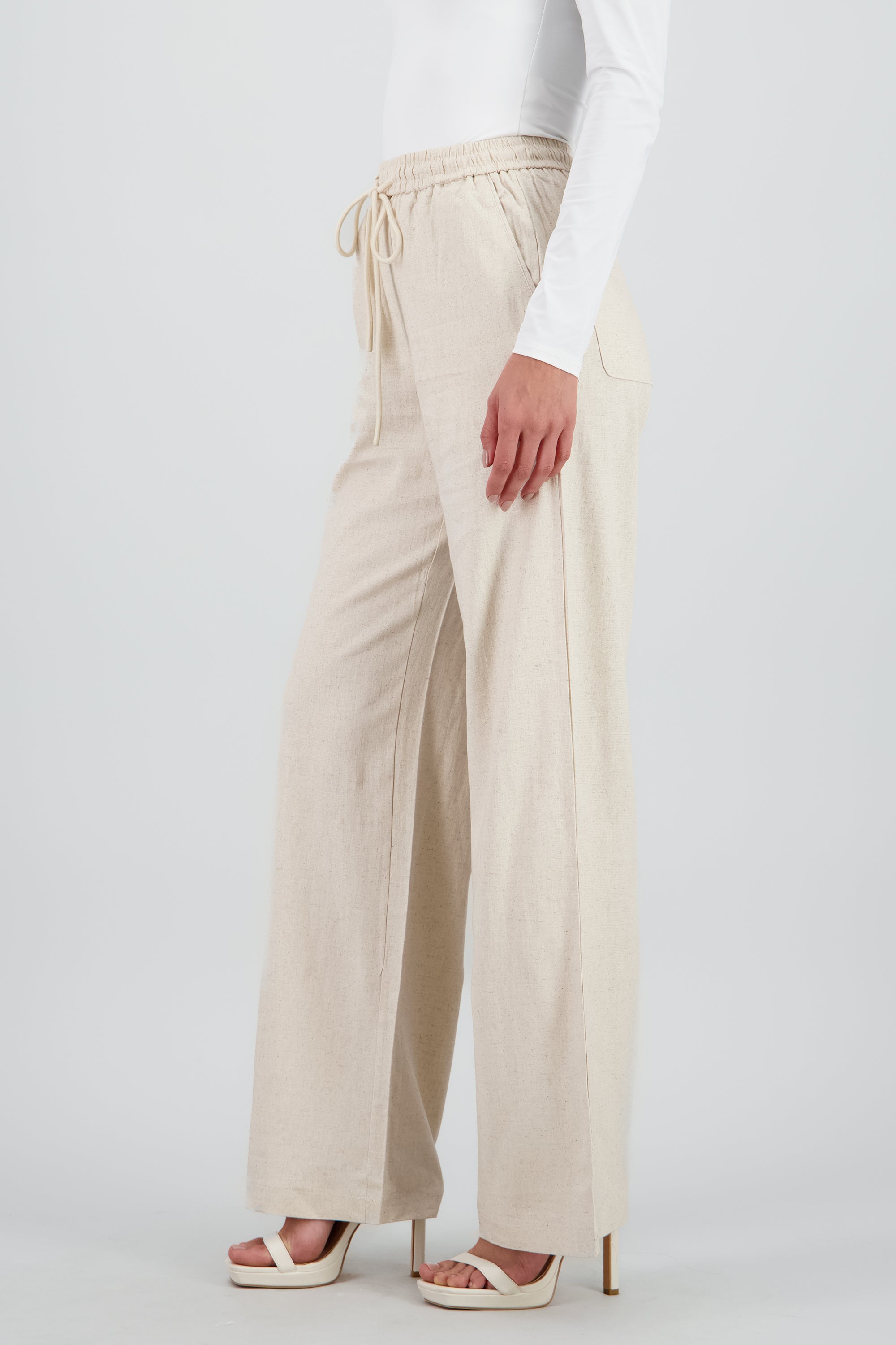 Pantalon recto liso detalle resorte jareta BEIGE