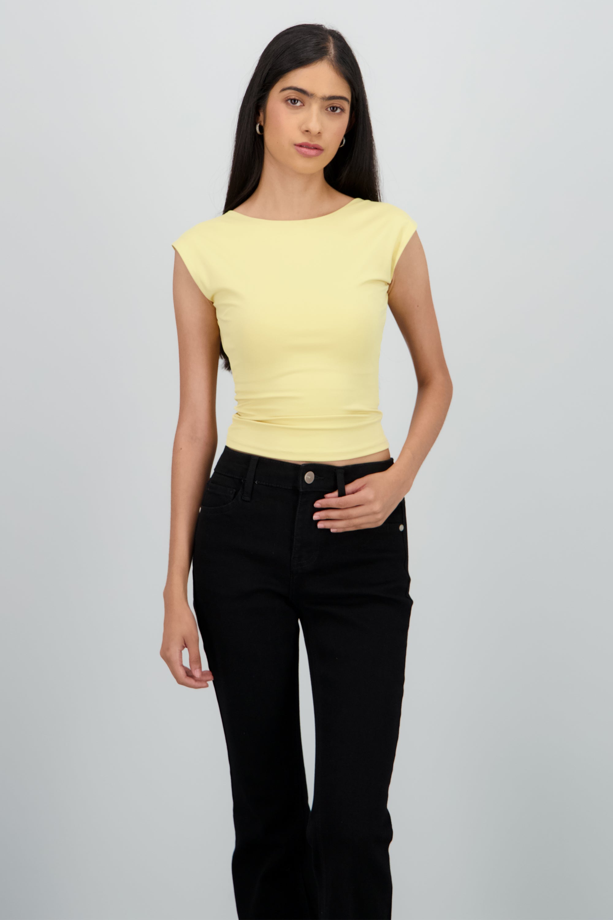 Top manga corta escote espalda AMARILLO PASTEL