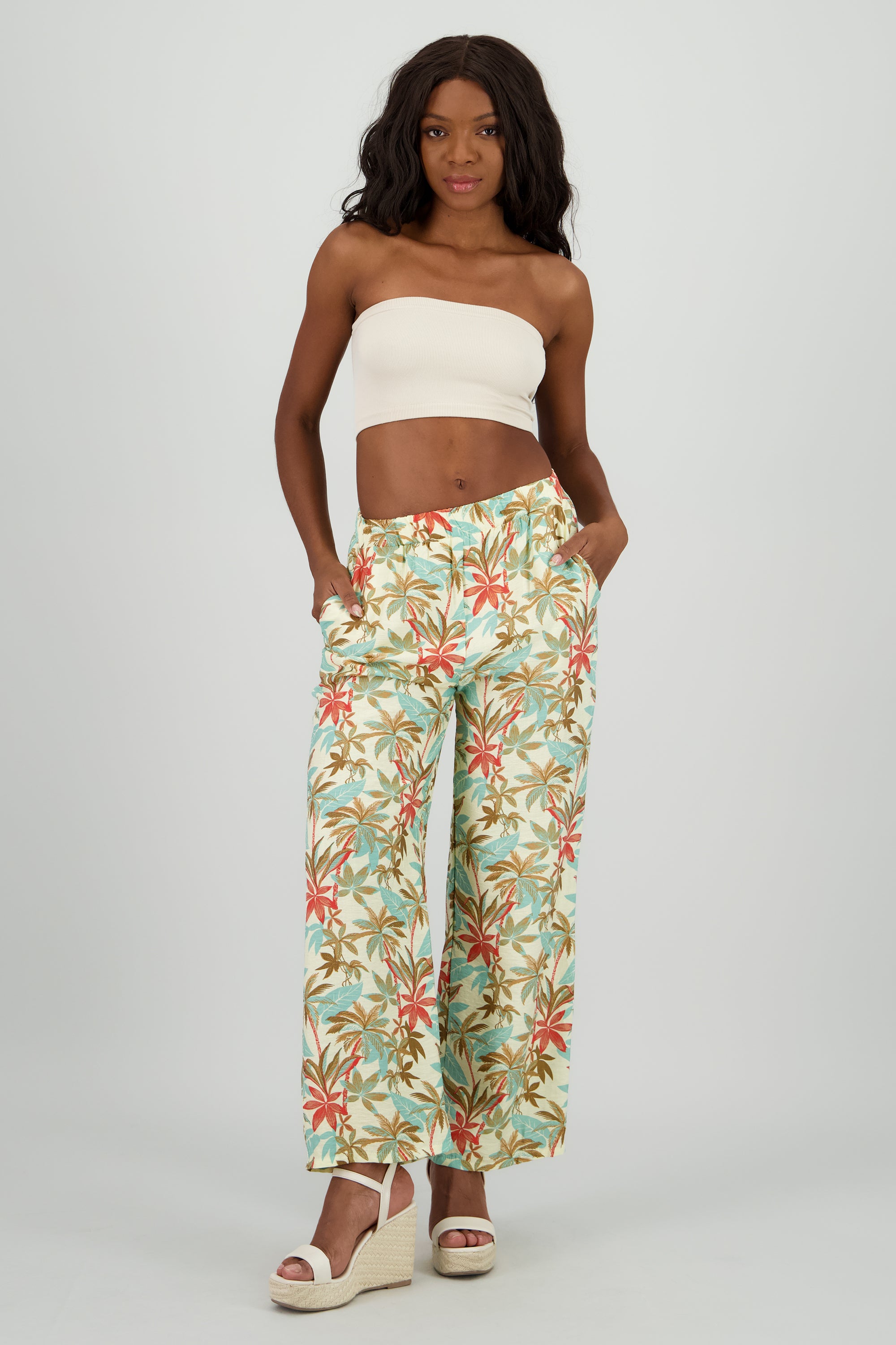 Pantalon amplio detalle resorte tropical MULTICOLOR