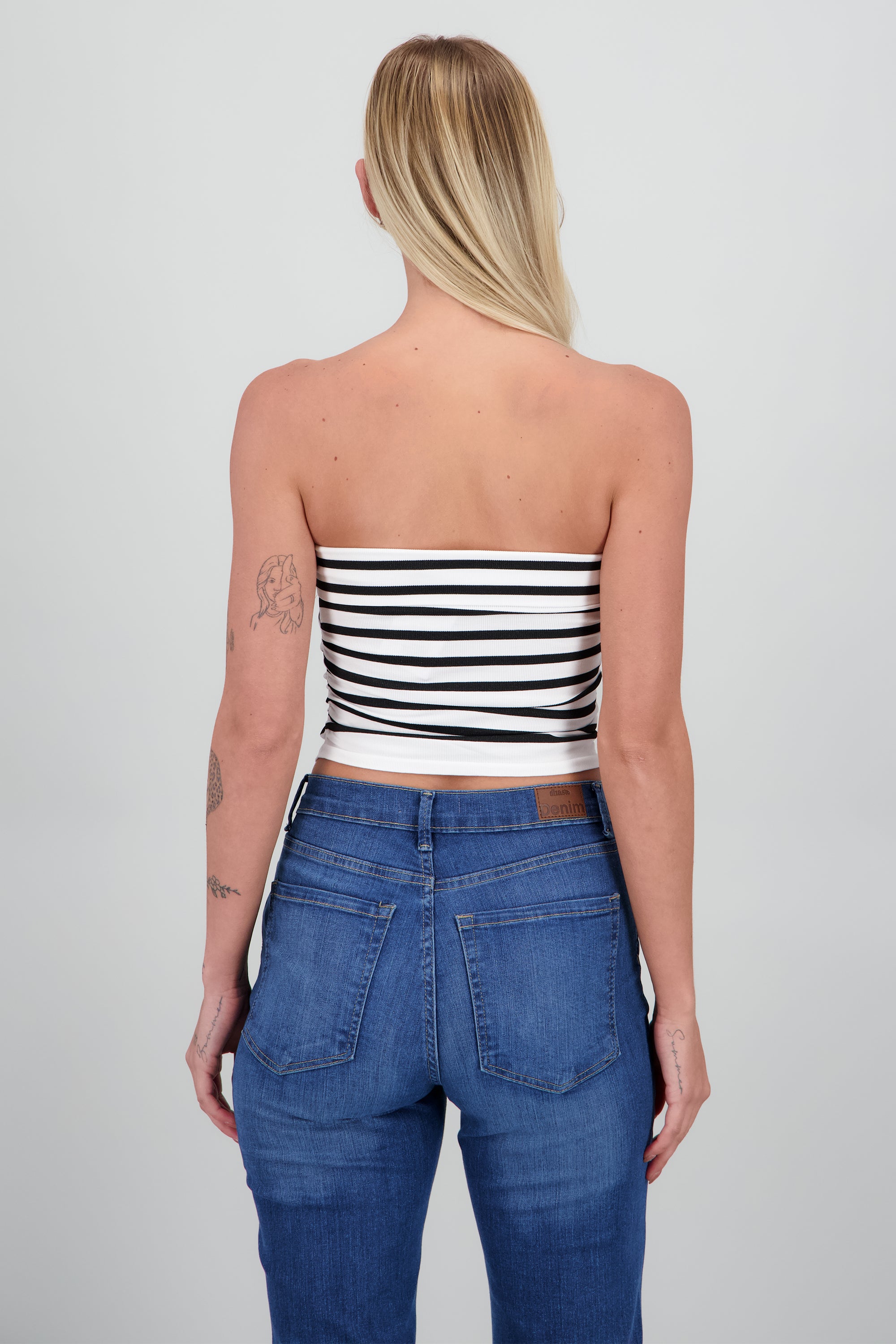 Top strapless de rayas con frunce de lado BLANCO COMBO