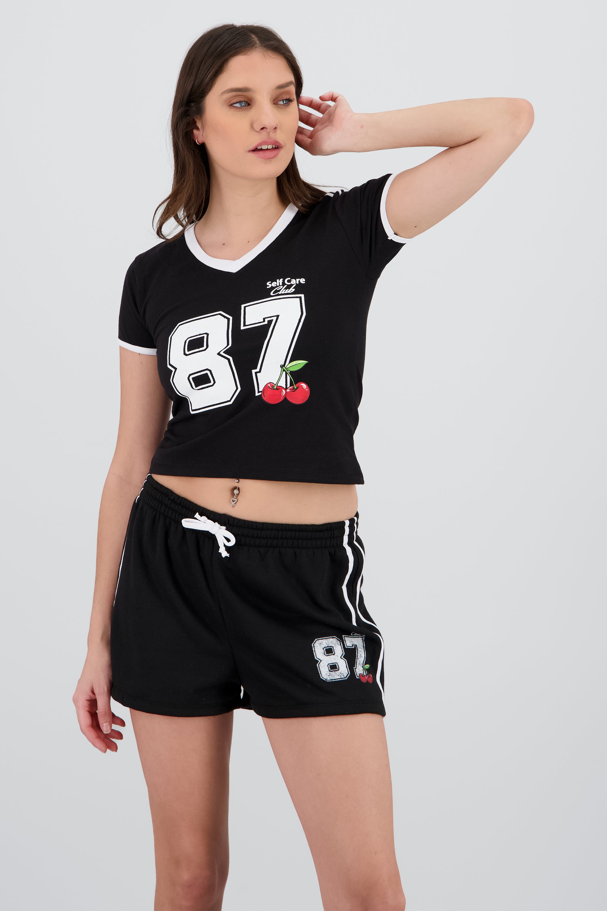 BLACK COMBO