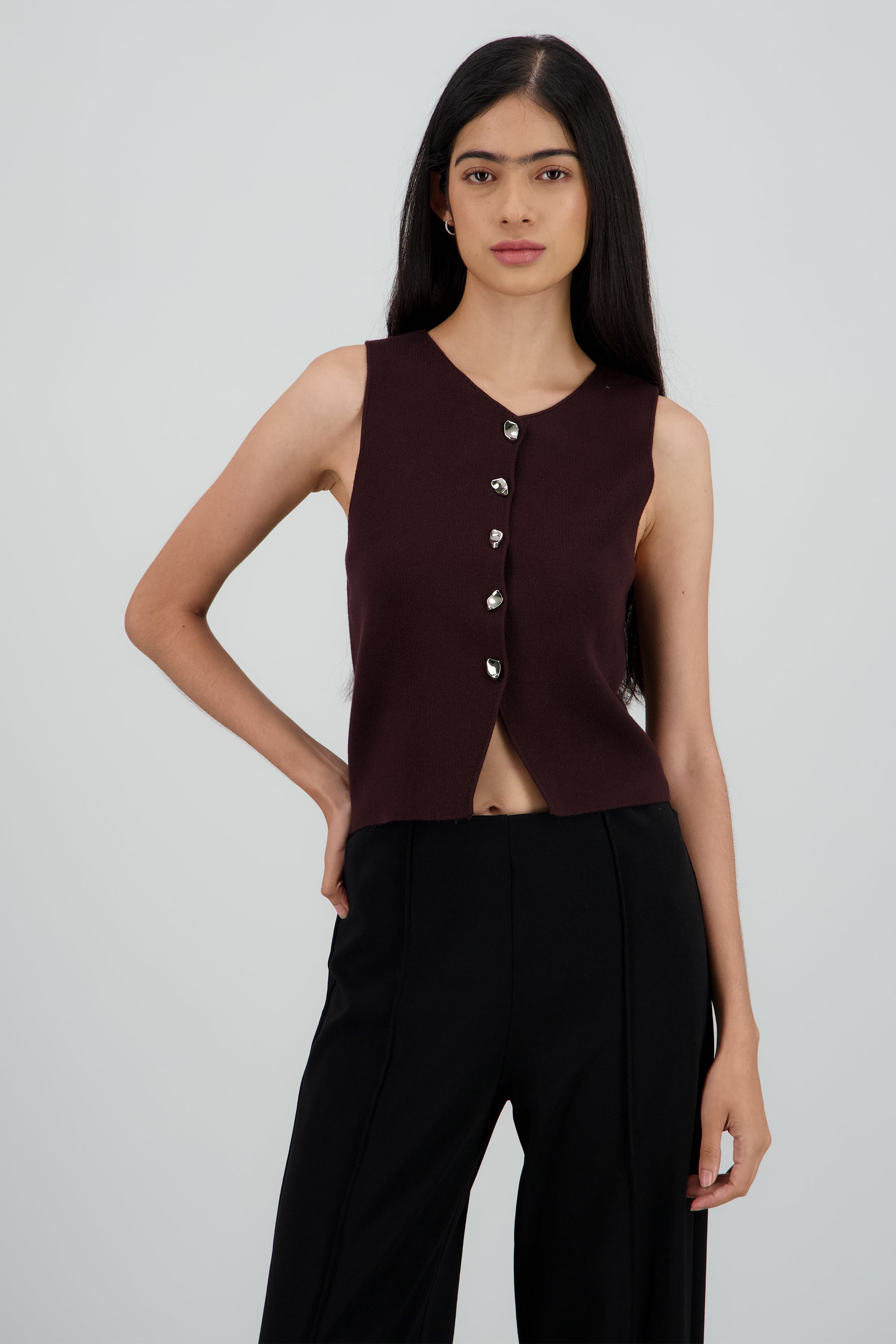 Top tejido con detalle de botones CAFE