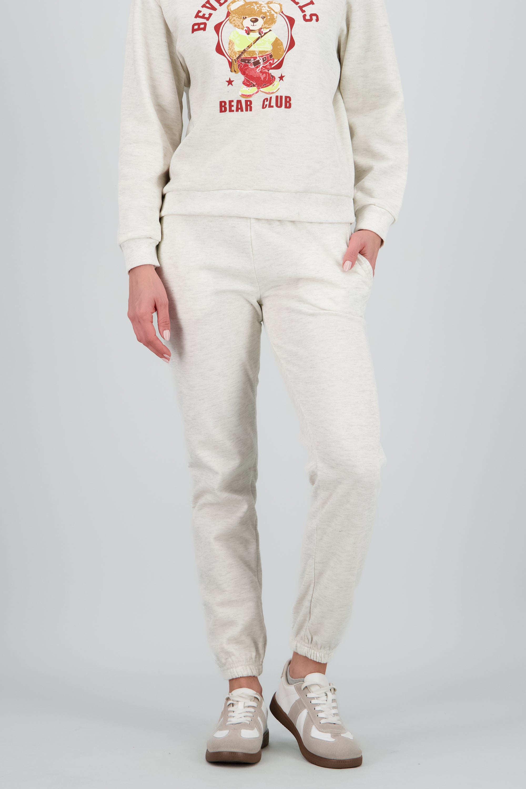 Jogger liso con bolsas ARENA