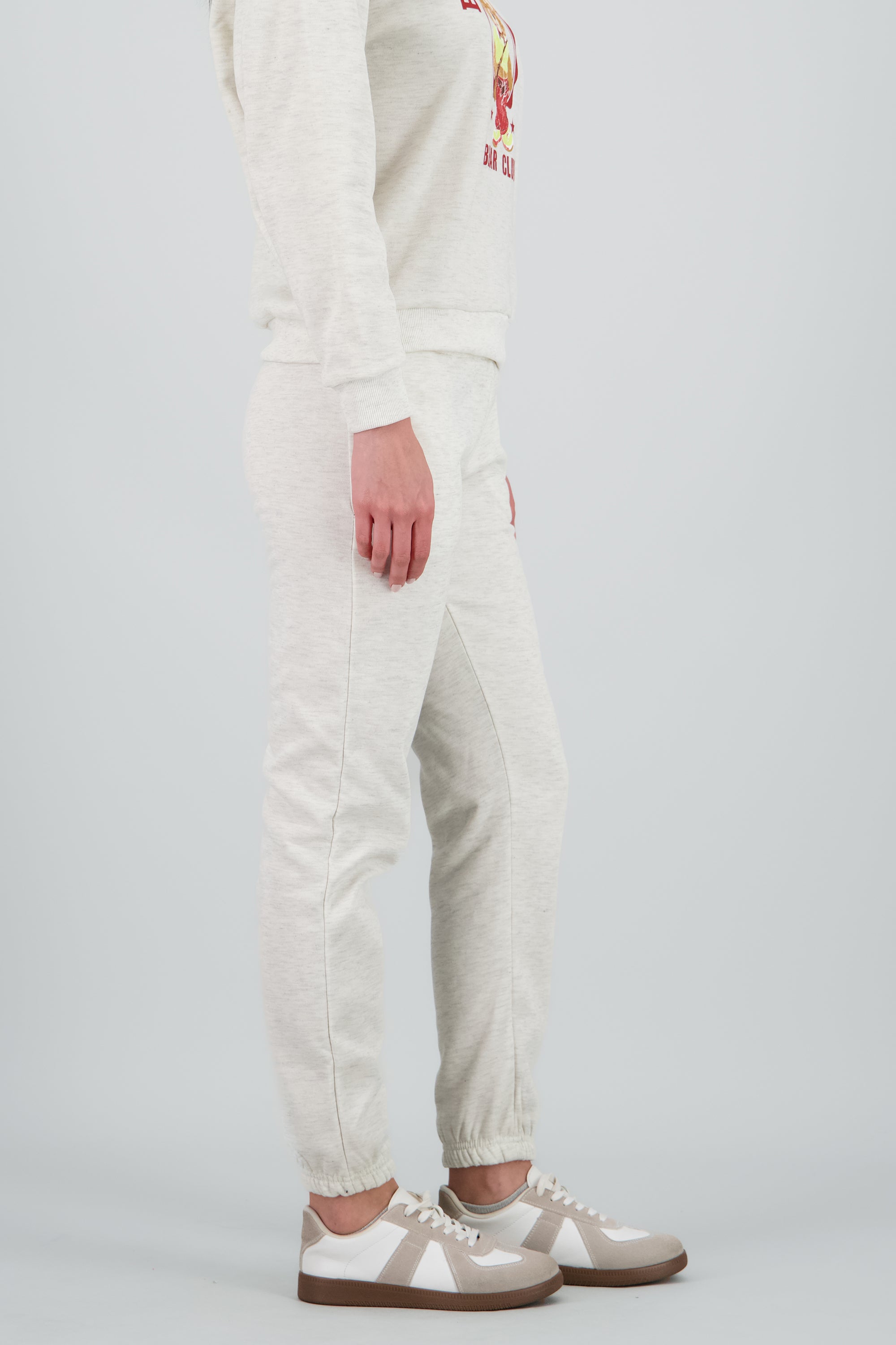 Jogger liso con bolsas ARENA