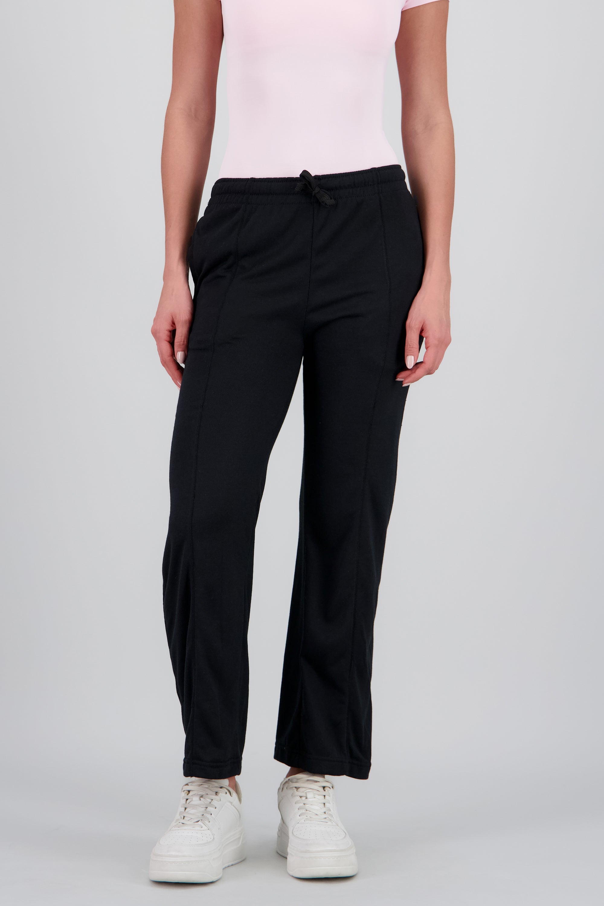 Jogger amplio liso NEGRO