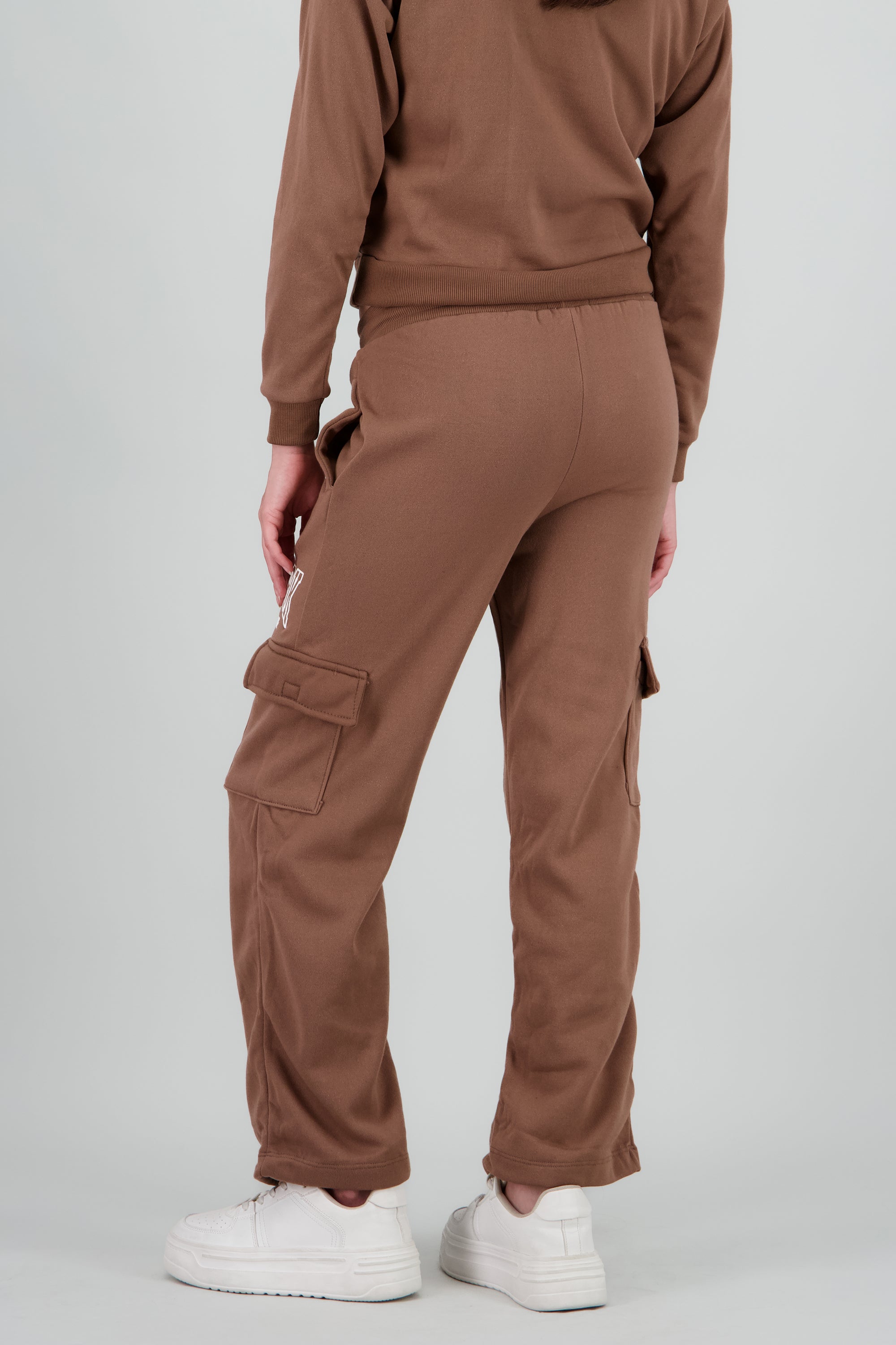 Jogger amplio cargo estampado CAFE