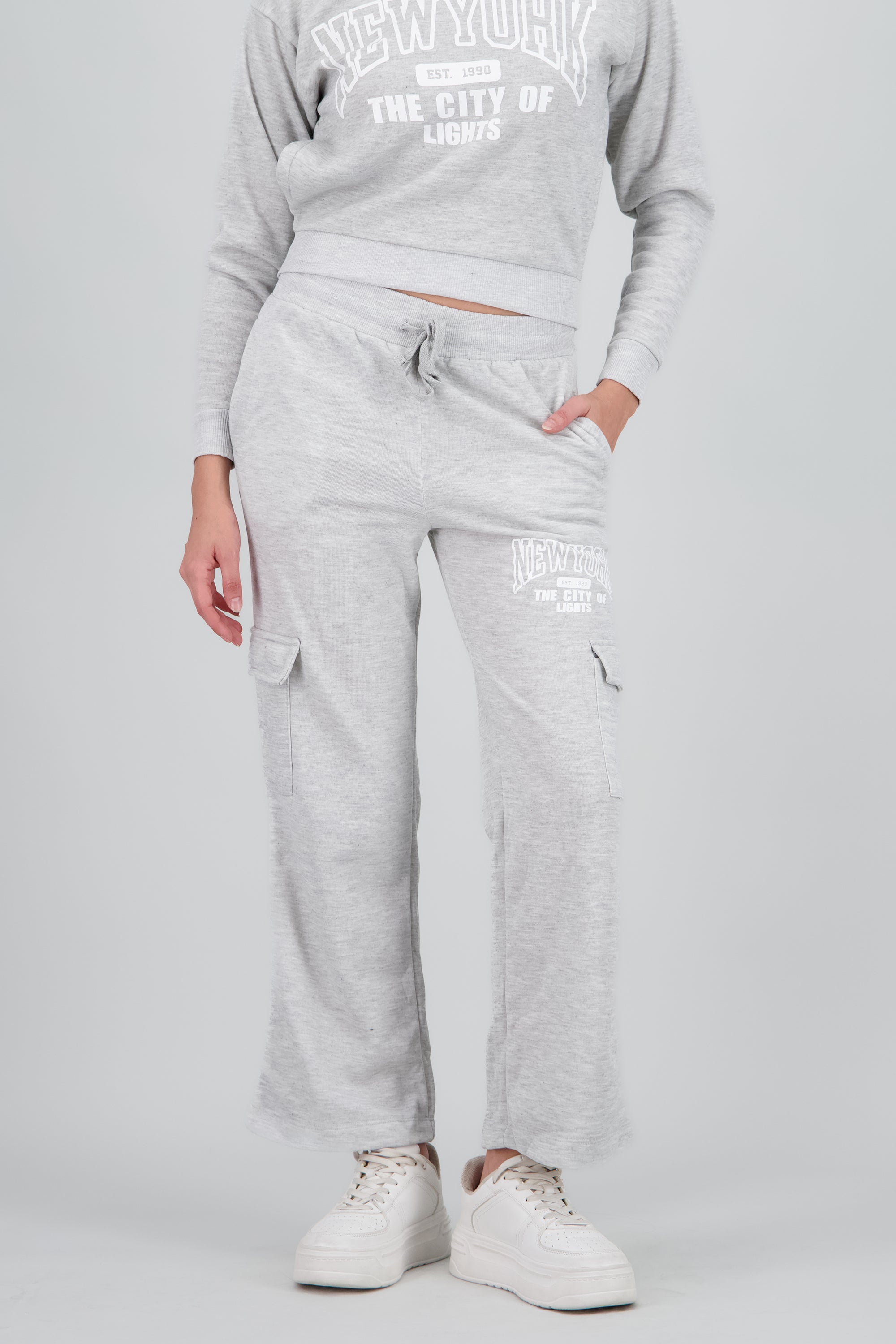 Jogger amplio cargo estampado GRIS JASPE