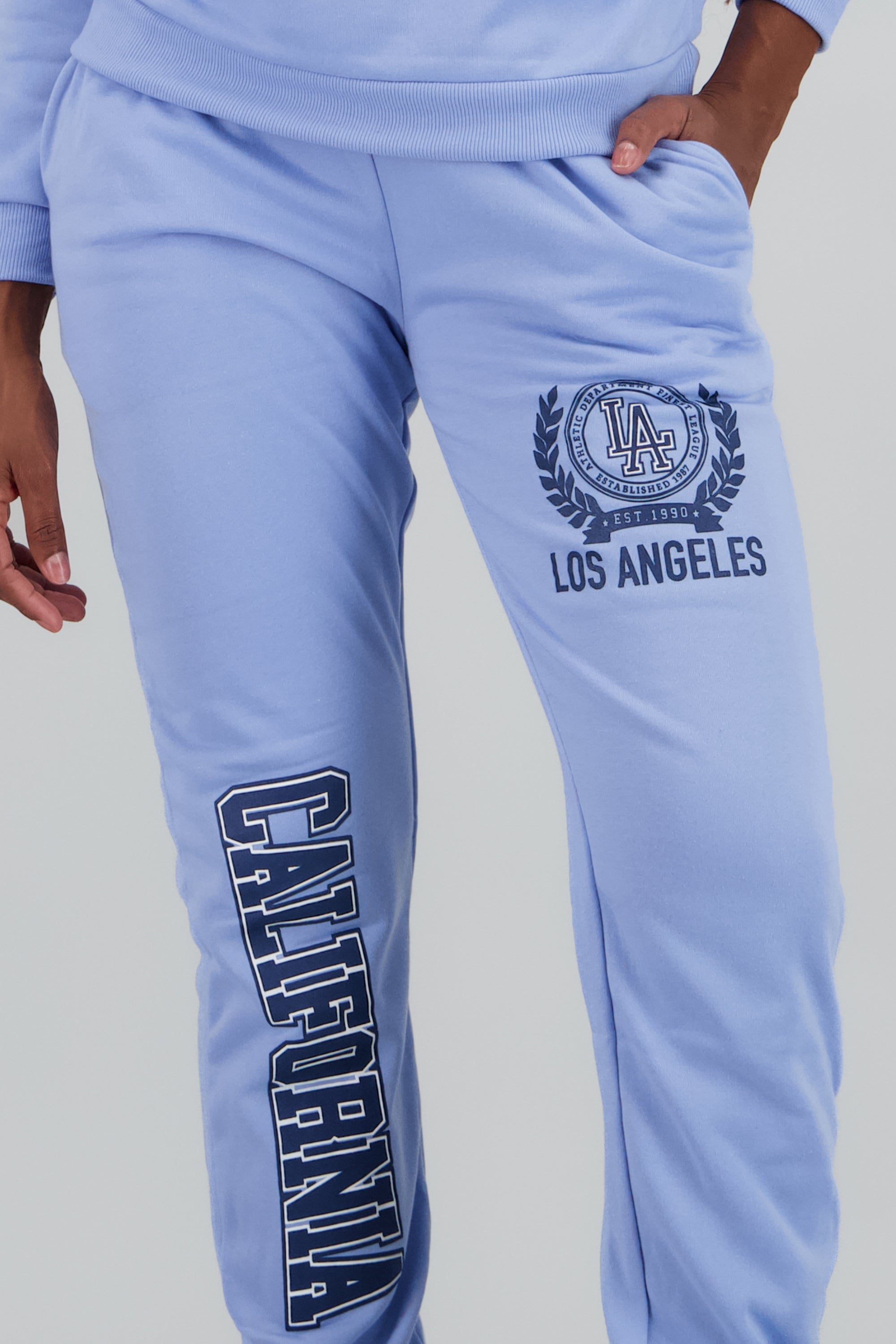 Jogger estampado california AZUL CIELO