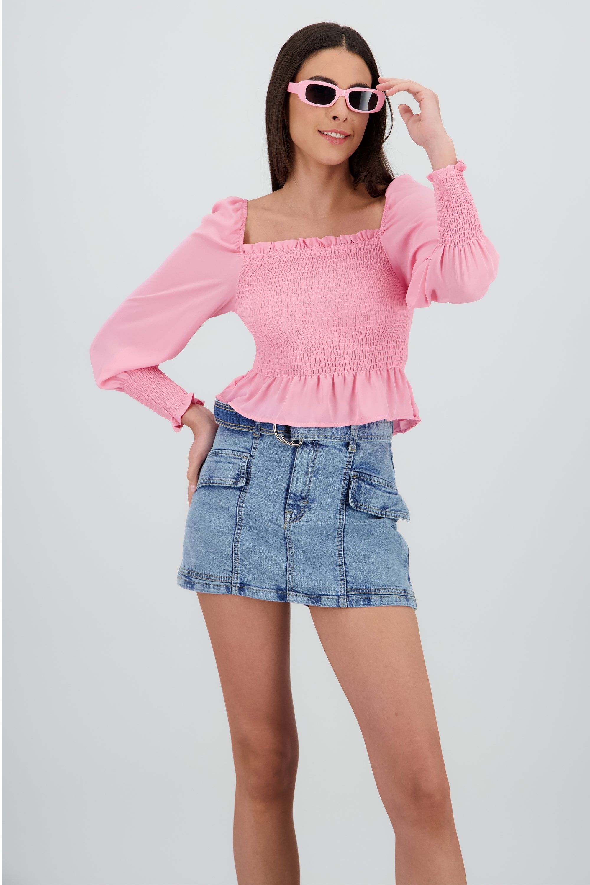 Top manga larga abullonada detalle smock ROSA