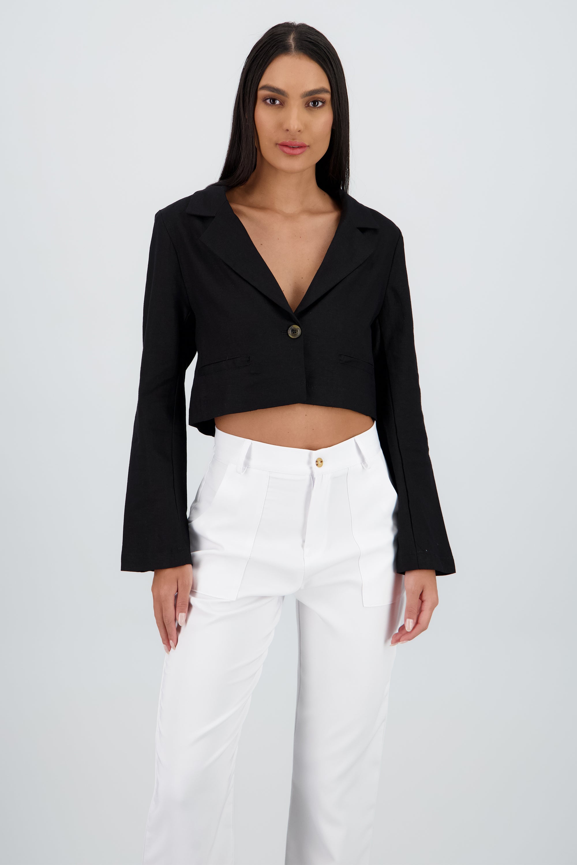 Camisa corta manga larga detalle boton NEGRO