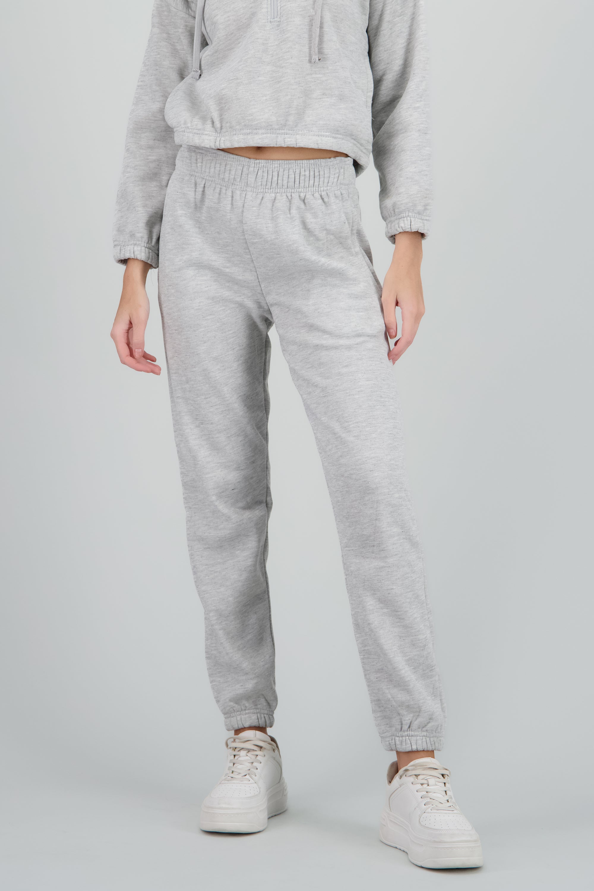 Jogger liso GRIS CLARO
