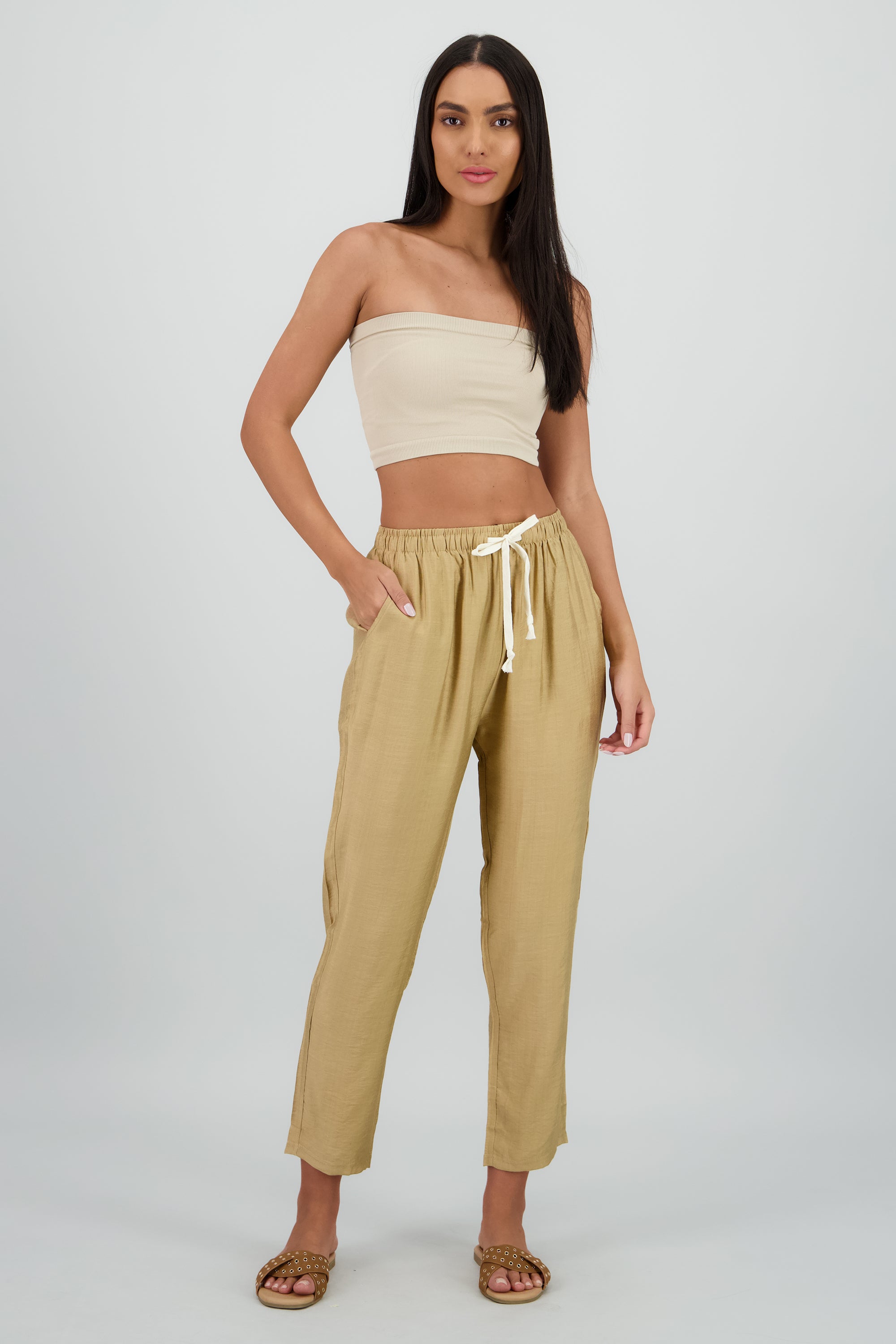 Pantalon liso detalle jareta CAFE