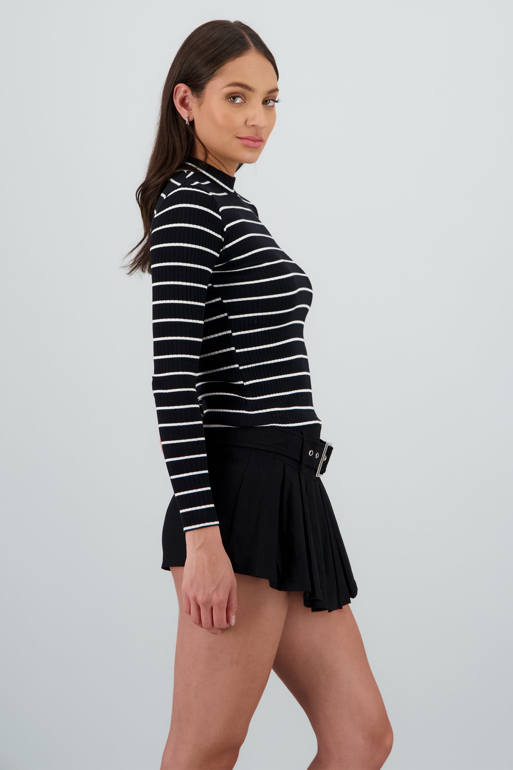 Top cuello alto rayas NEGRO COMBO