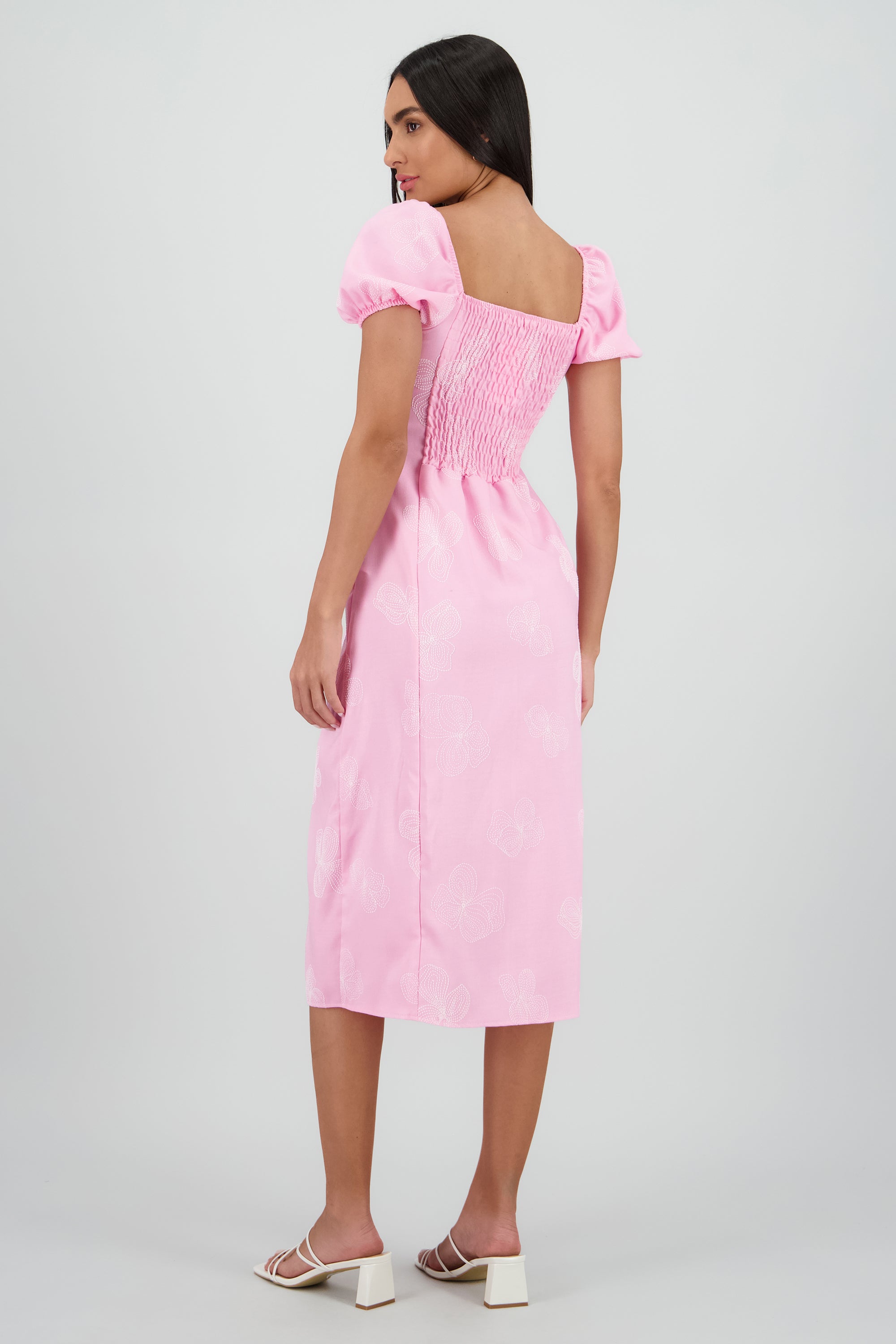 Vestido midi manga abullonada frunces ROSA PASTEL