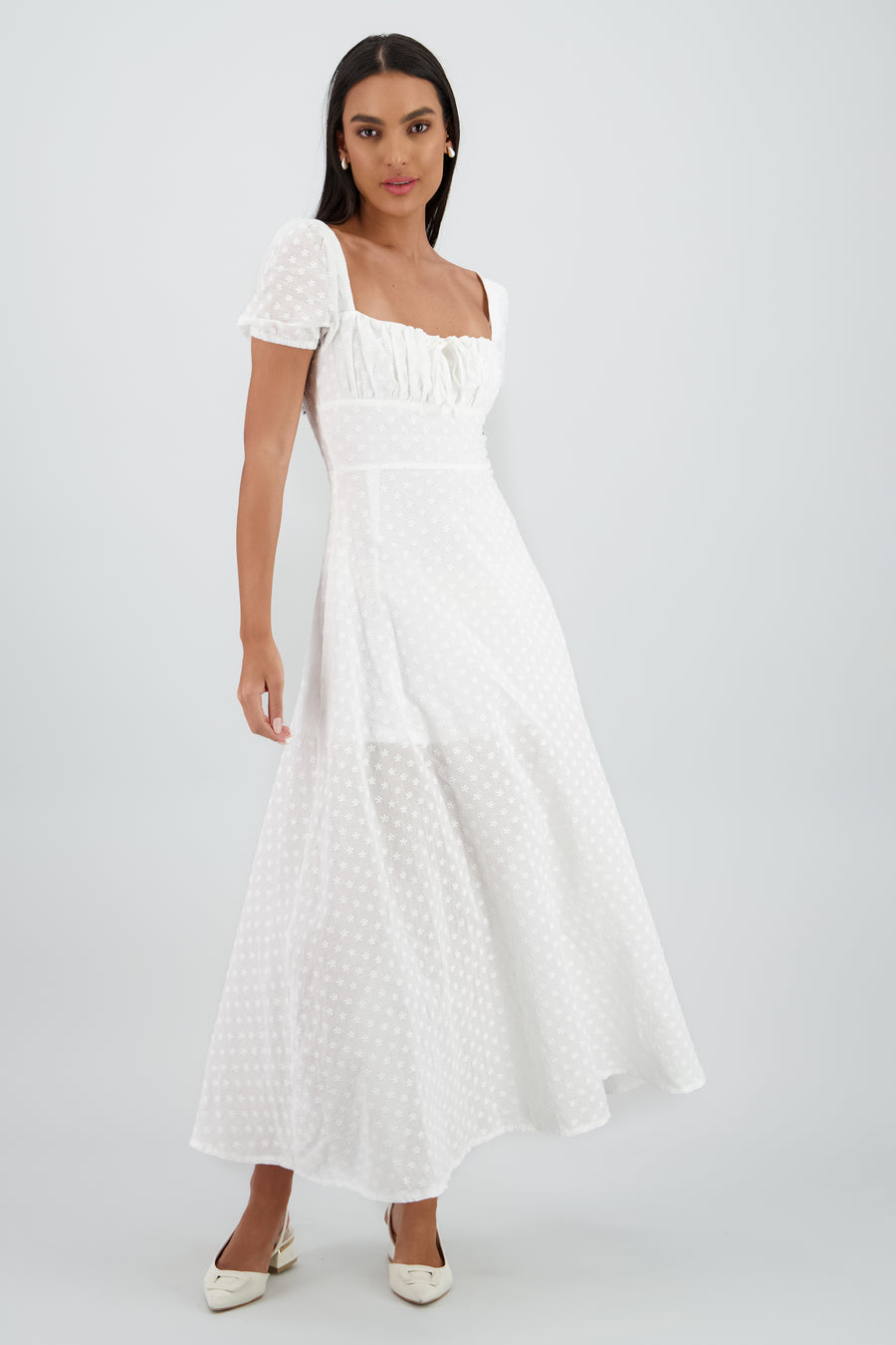 Vestido midi flores bordad