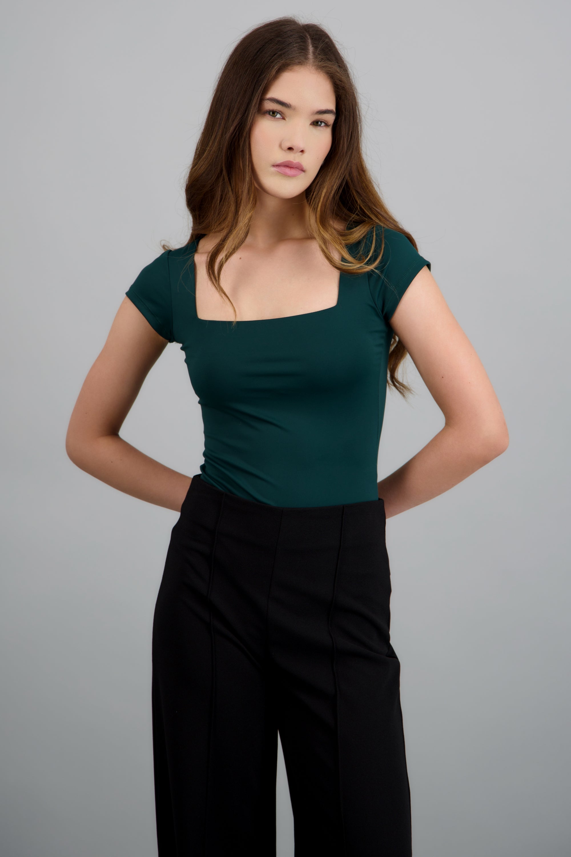 HUNTER GREEN